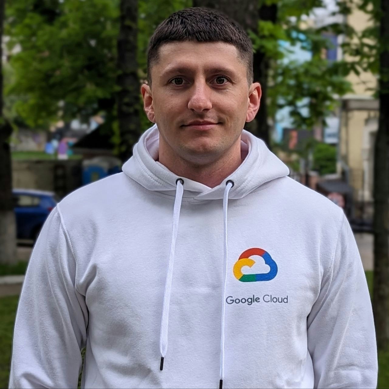 Ve al perfil de Roman Synkevych