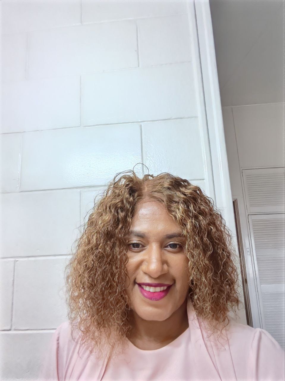 Go to Jessica Elias Angoman's profile