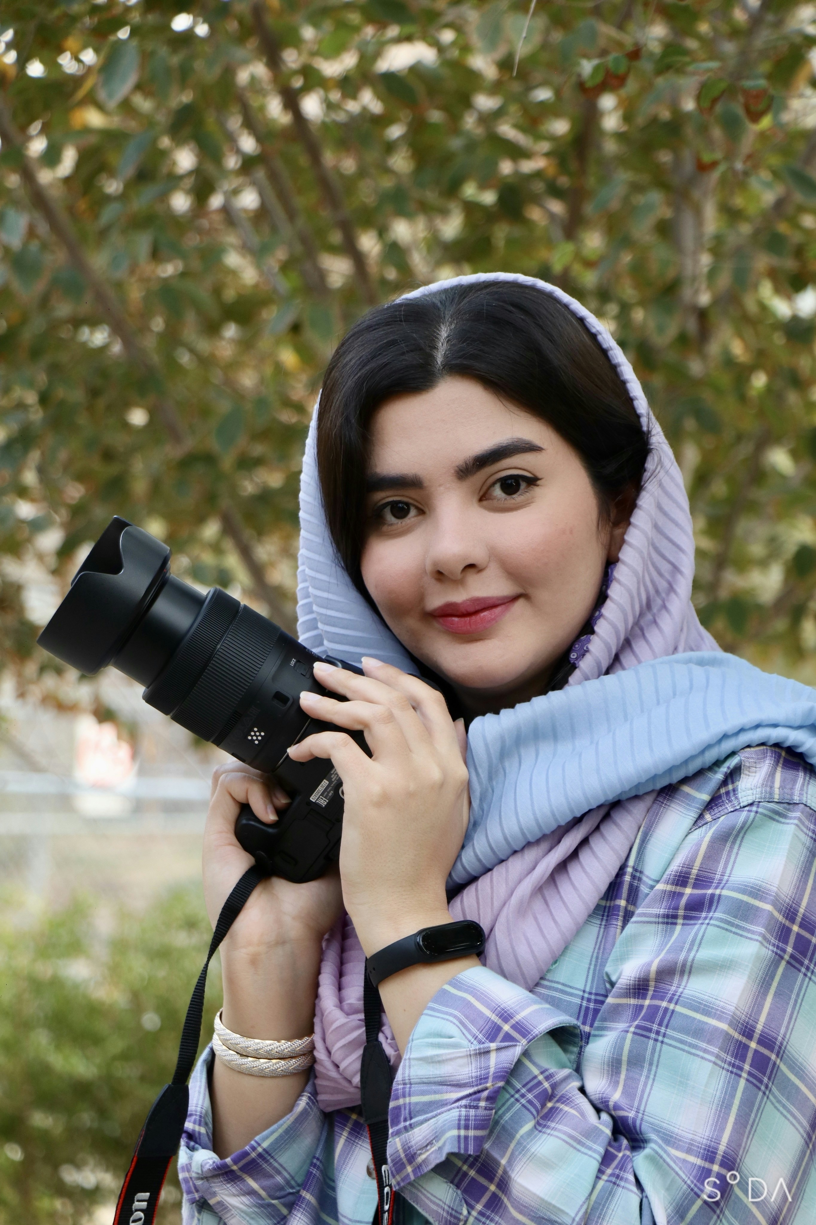 Zum Profil von Maryam Esmaily