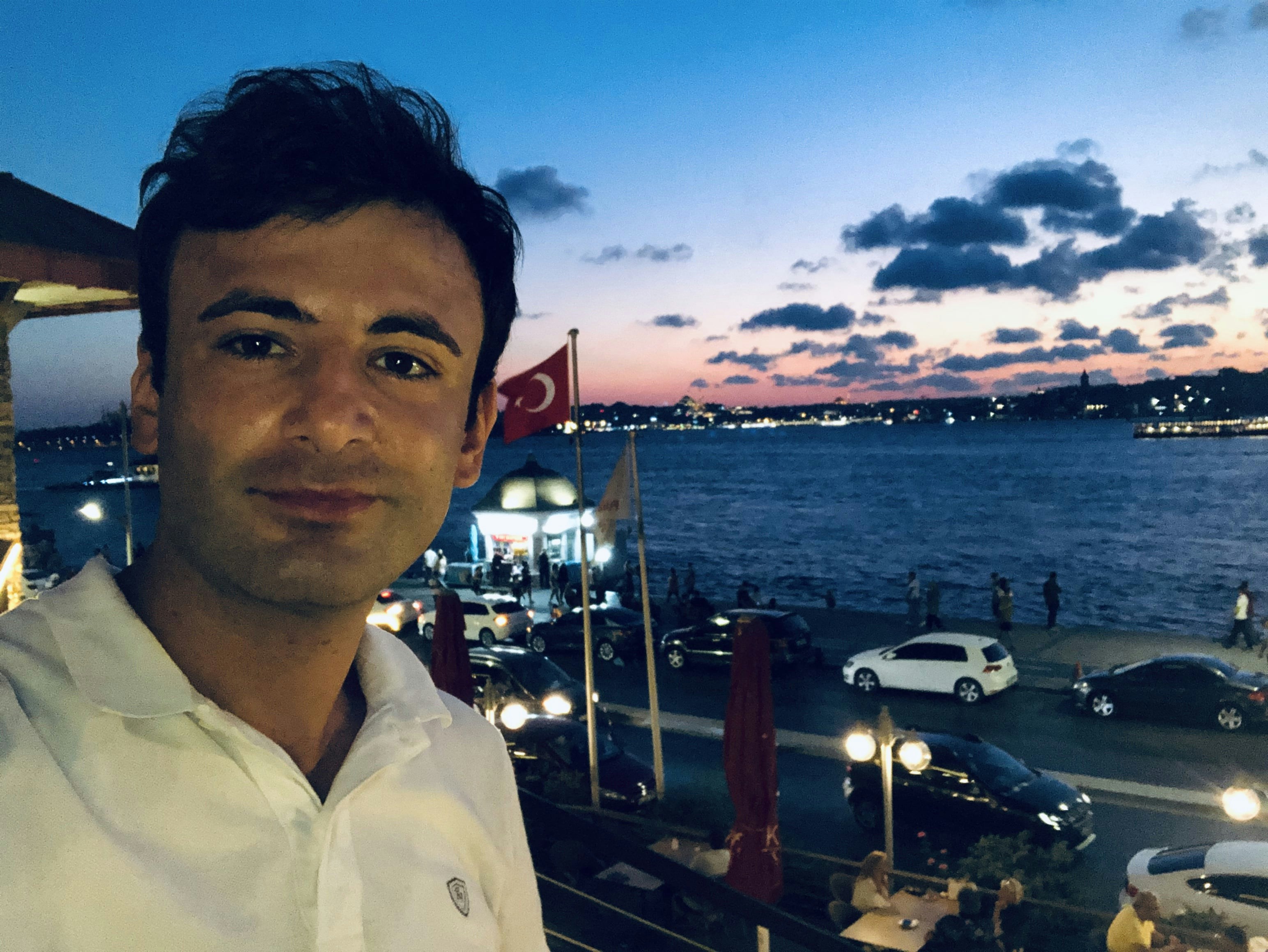 Go to ERDi UĞURLU's profile