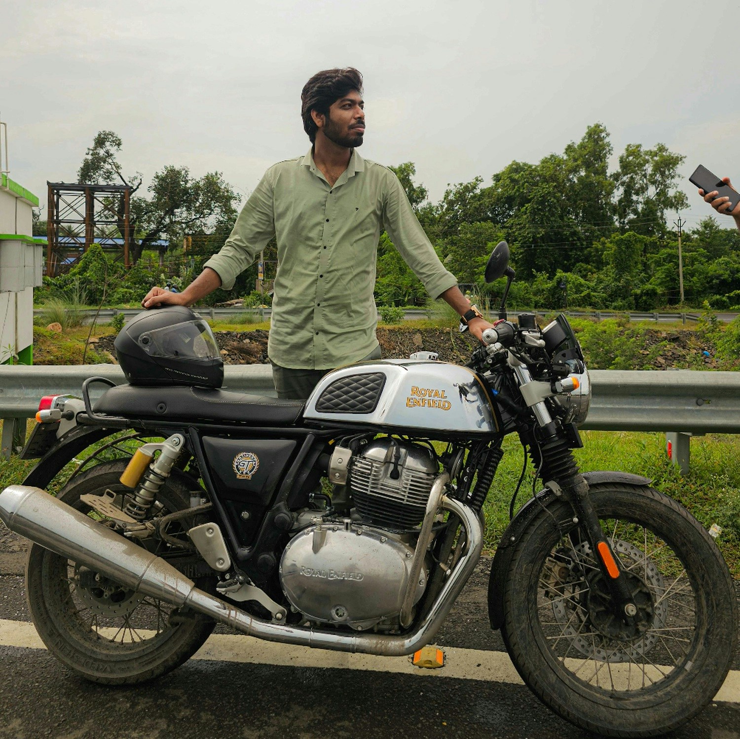 Go to Fardin sk's profile