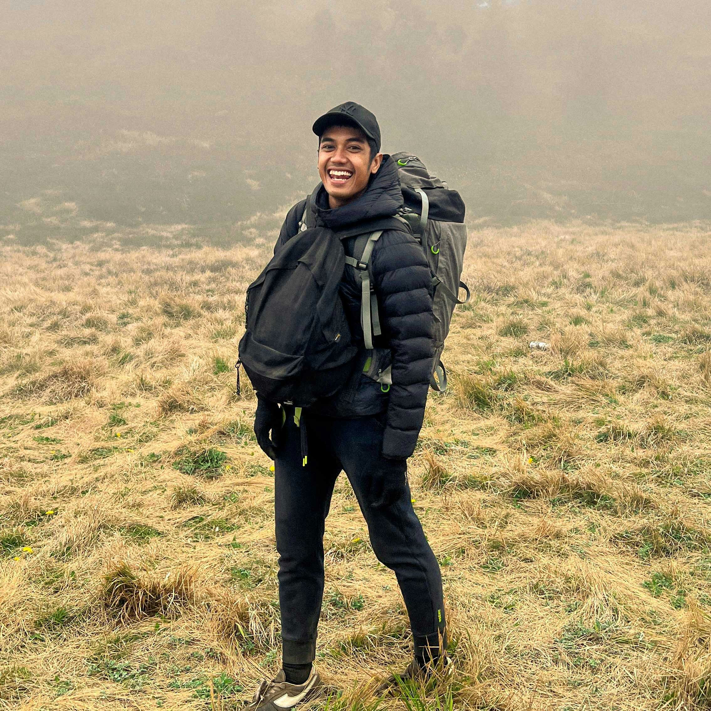 Go to Deva Raditya DD's profile