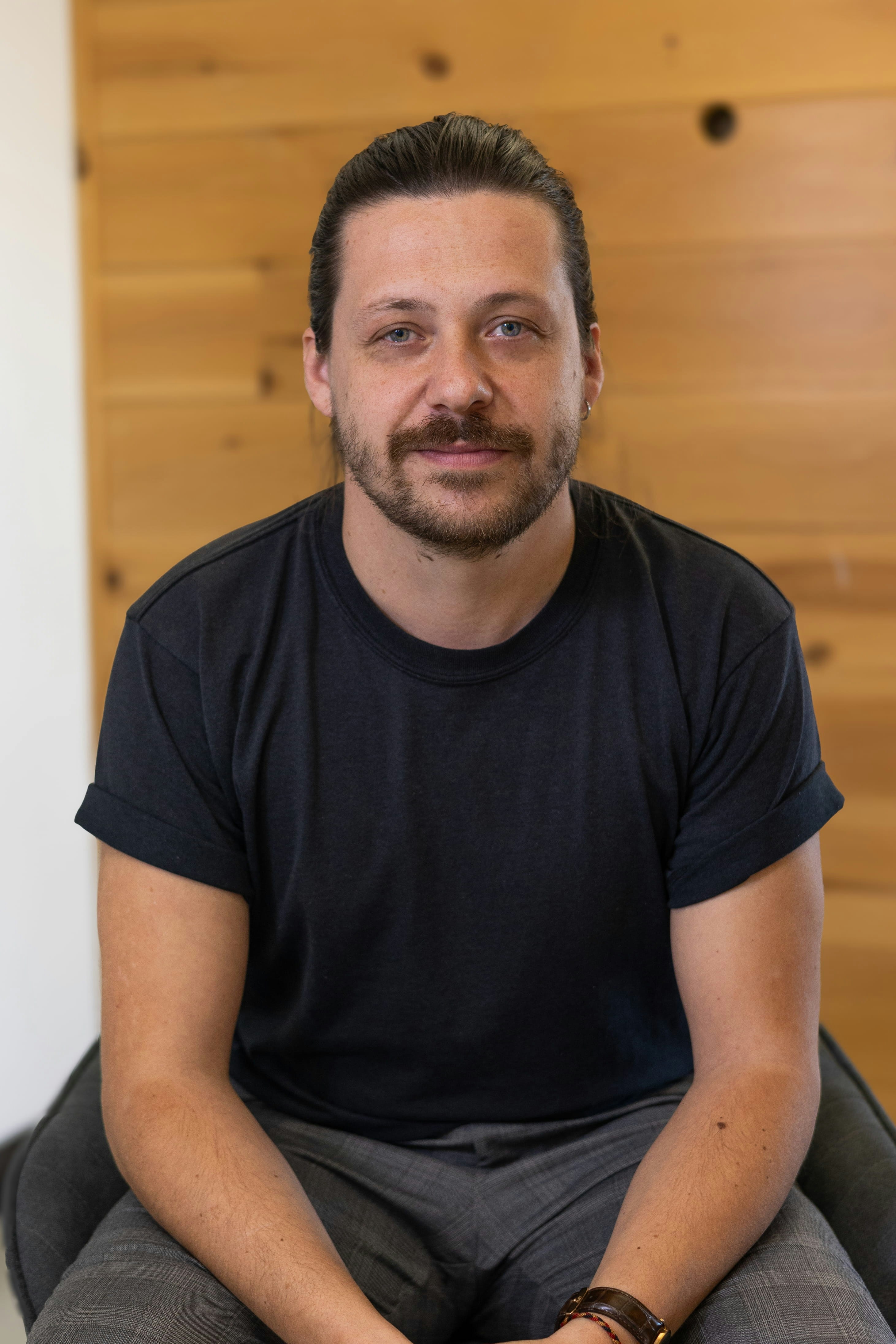 Ve al perfil de Loik Marras