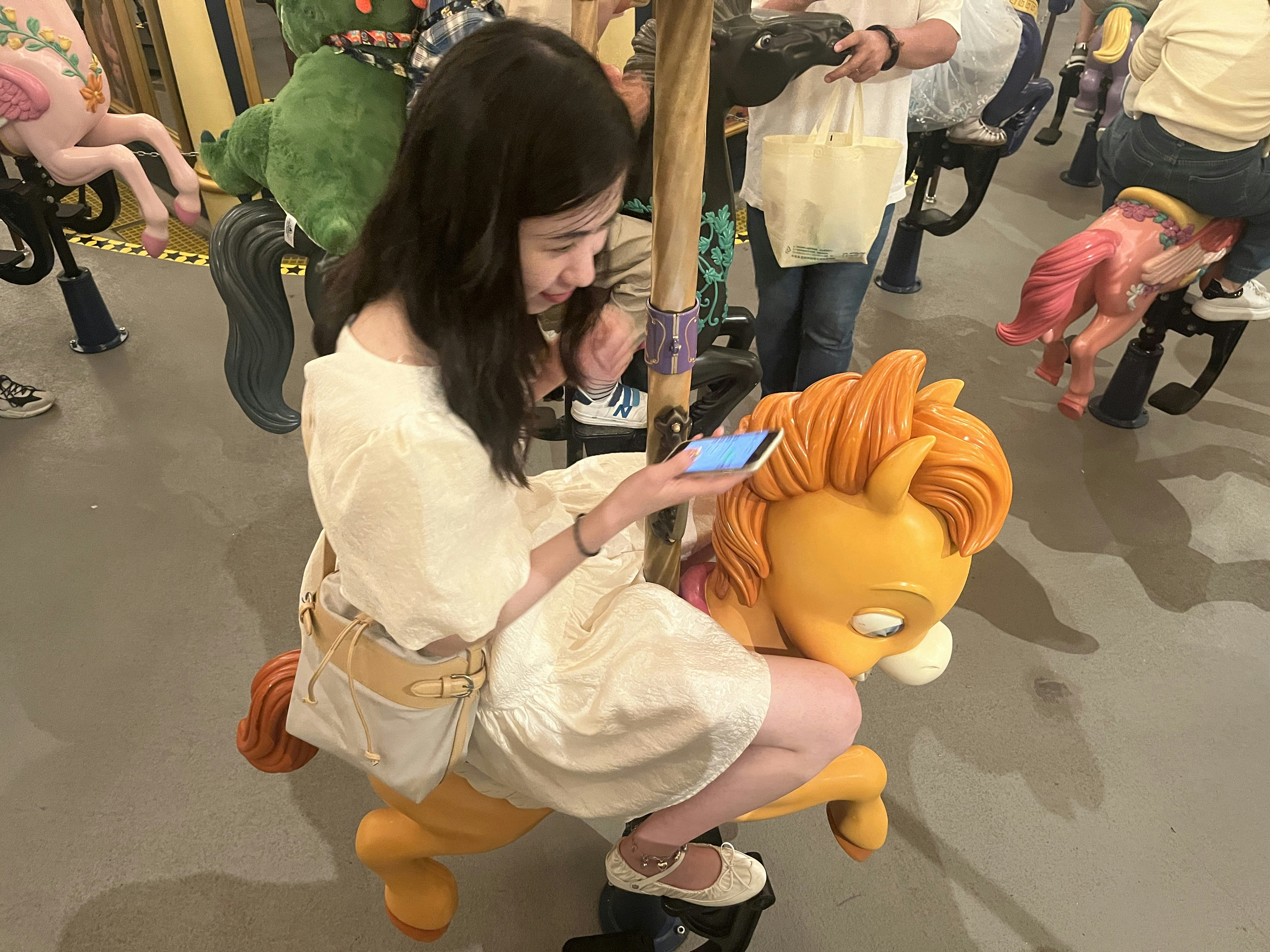 Accéder au profil de Qinyu Cai