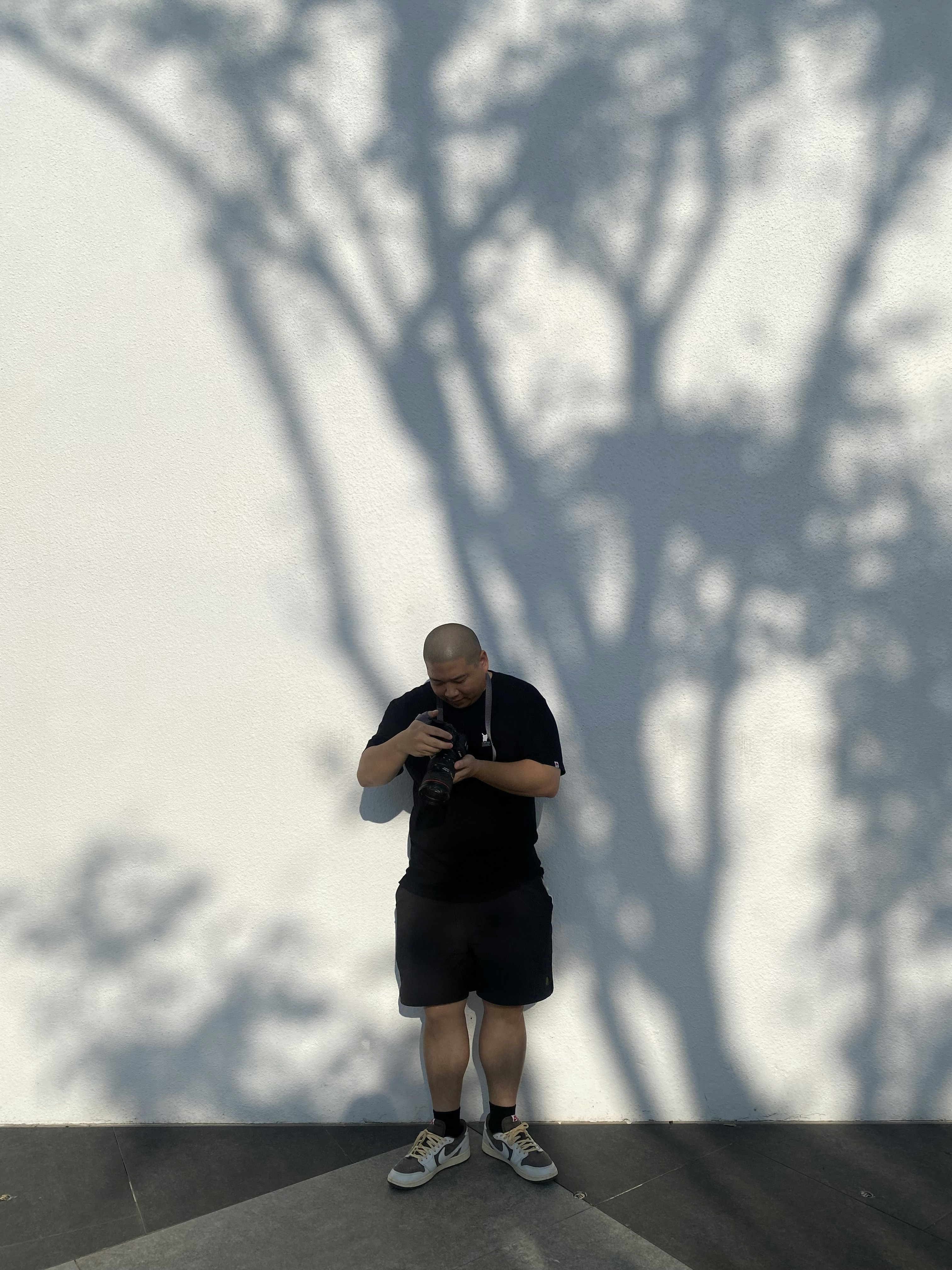 Go to Lee Milo's profile