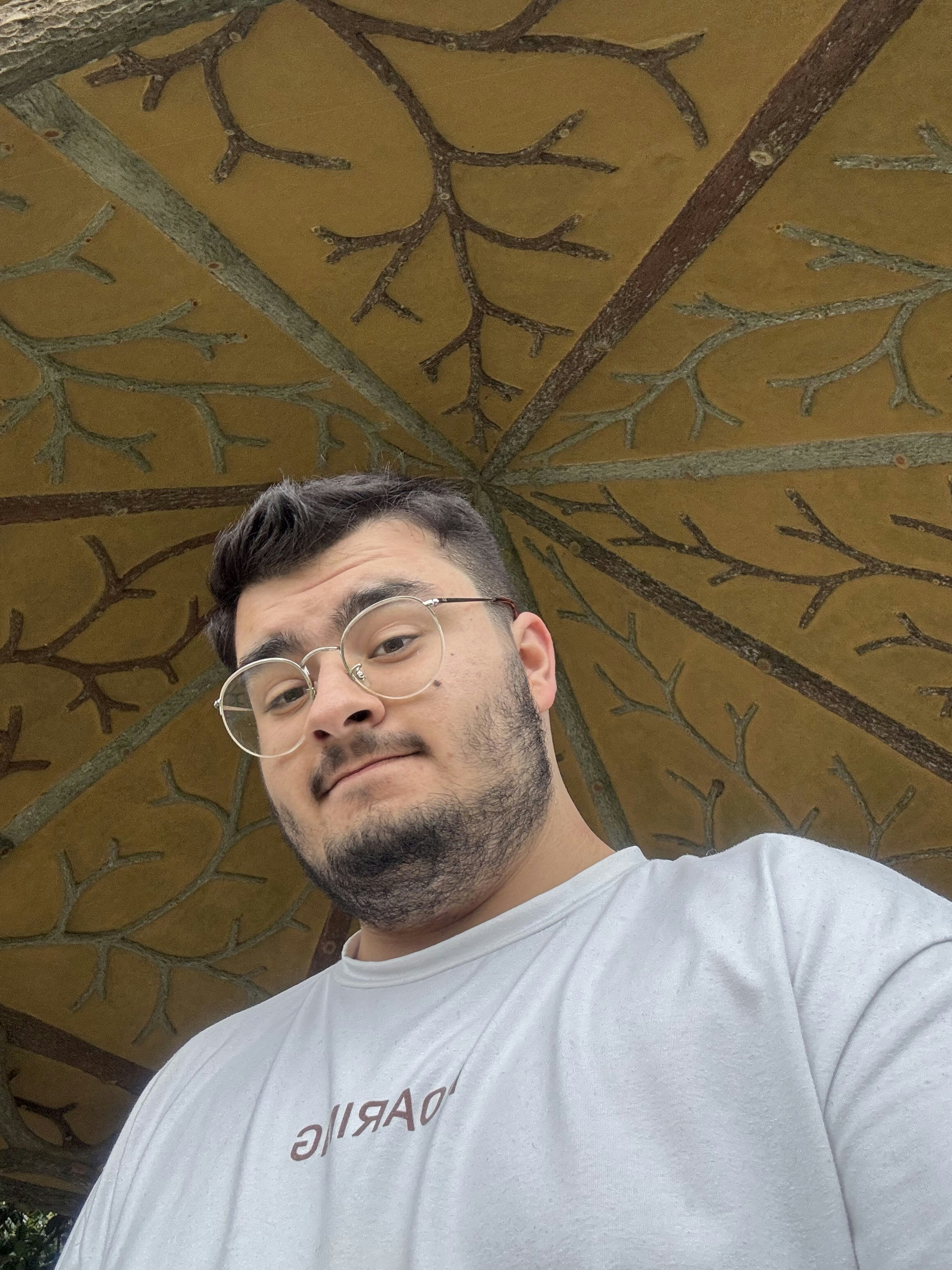 Go to PHOZÉ by José Machado's profile