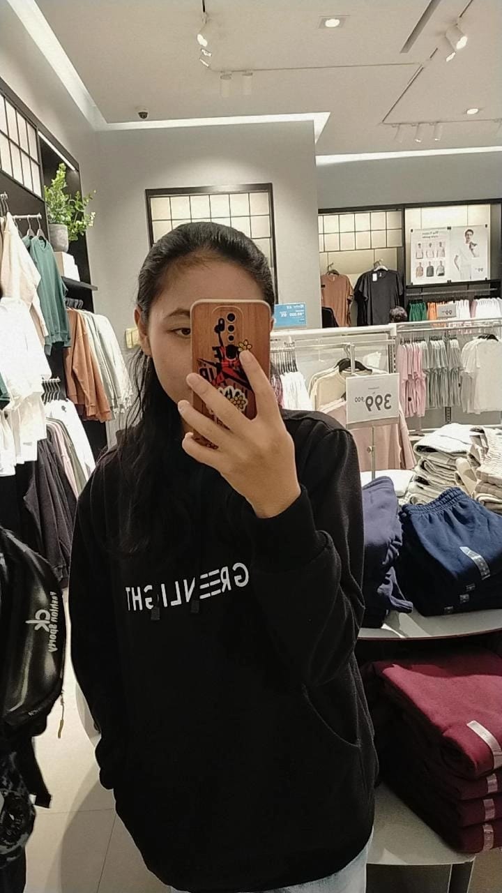 Buka profil anna putri