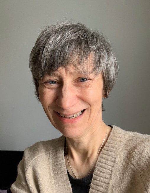 Ve al perfil de Giulia Hetherington