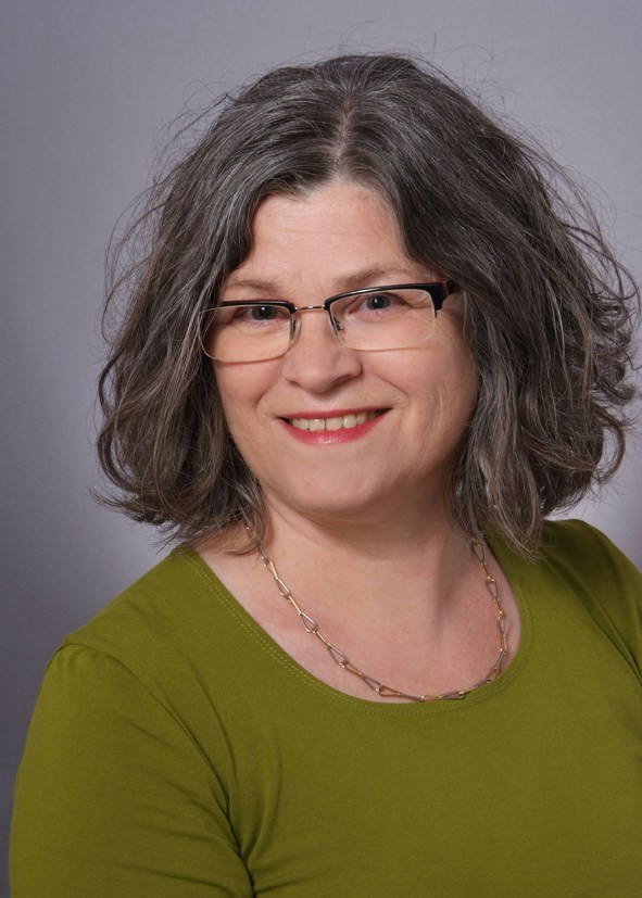 Buka profil Doris Schmidt