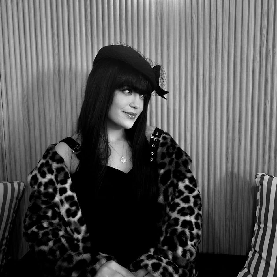 Go to Lua Valentia's profile