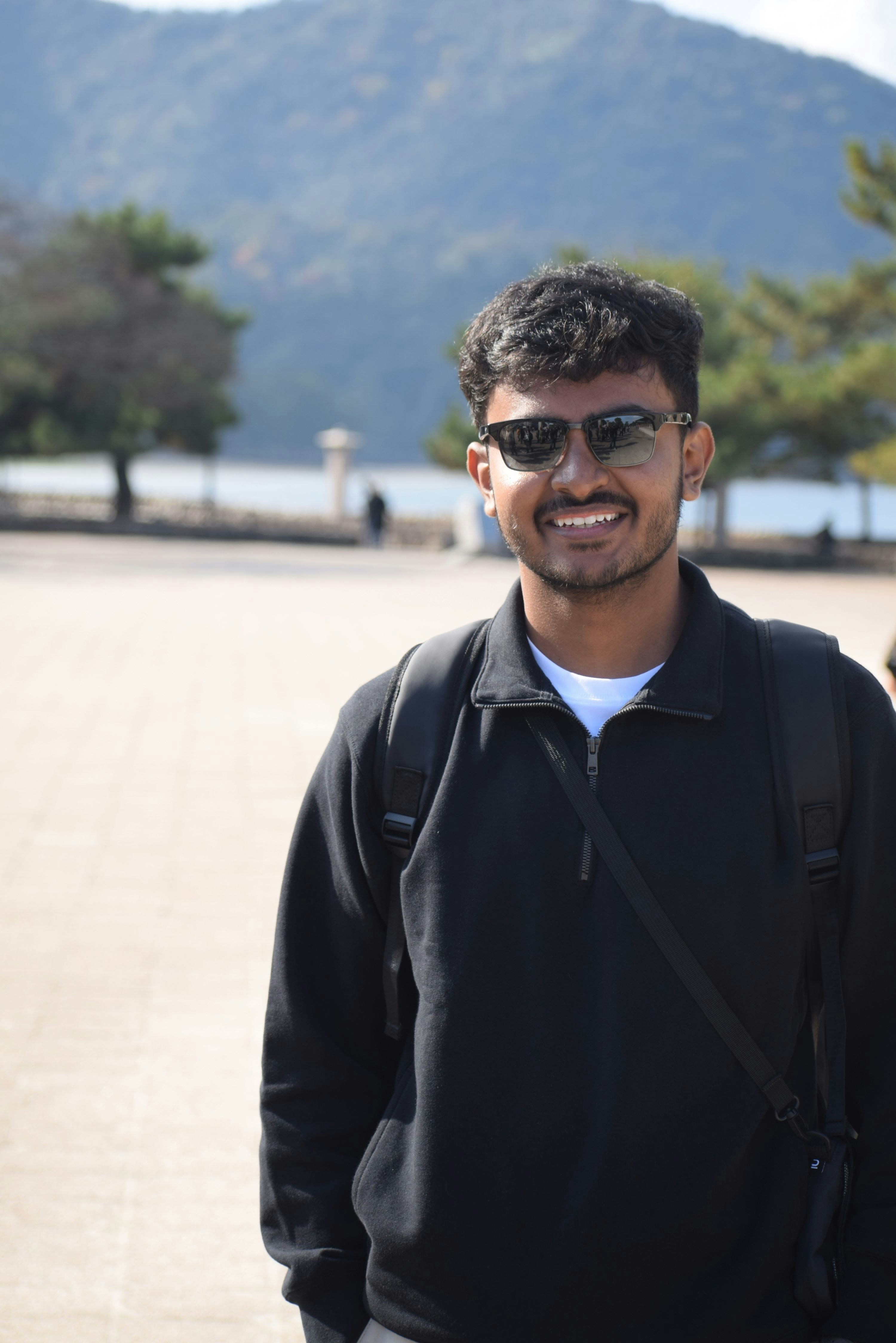 Zum Profil von Samhith Damani