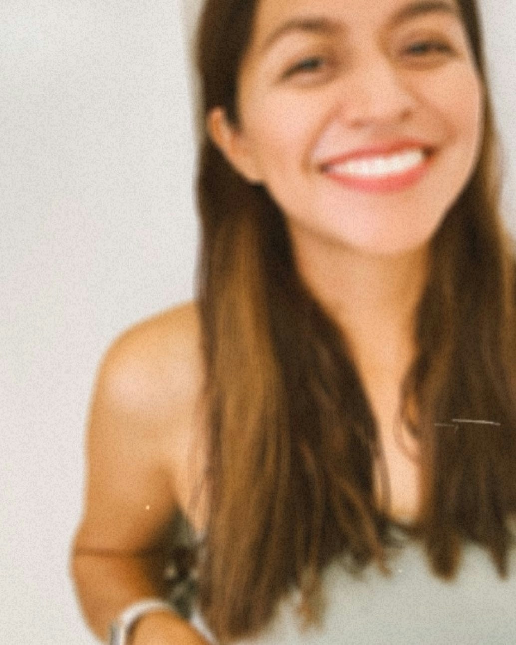 Ve al perfil de Vanya Serrano