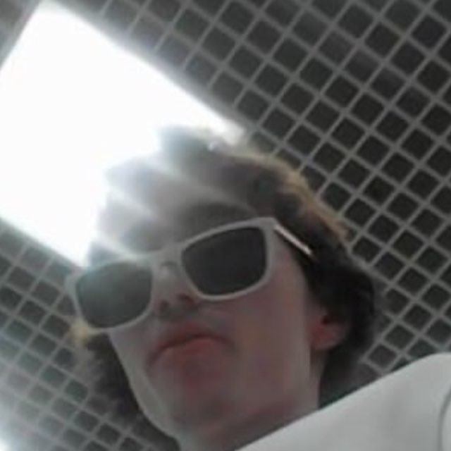 Vai al profilo di Valeriy Isaev