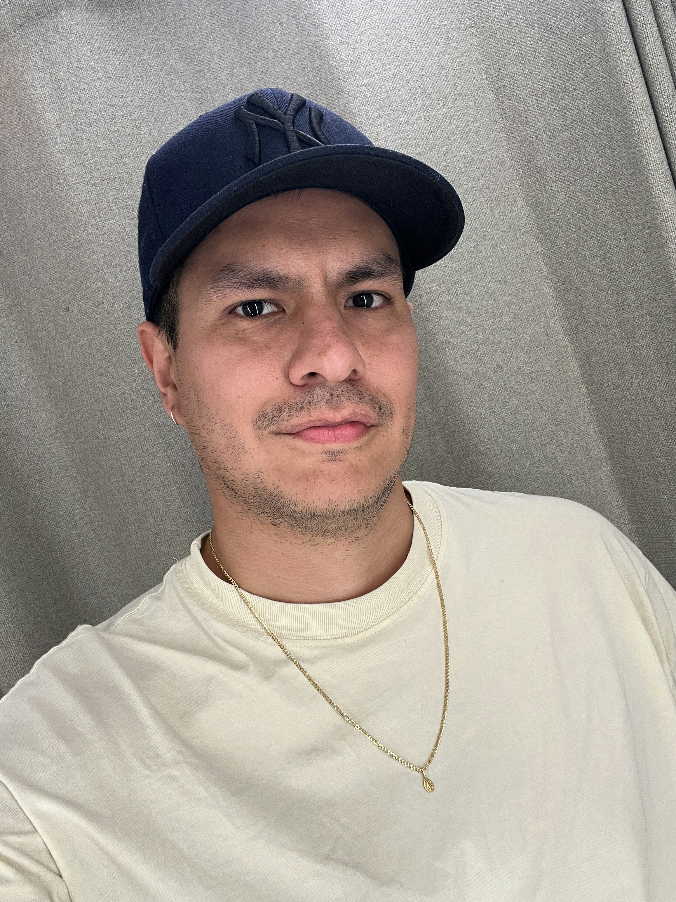 Zum Profil von Gino Marcelo Hernandez Sanchez