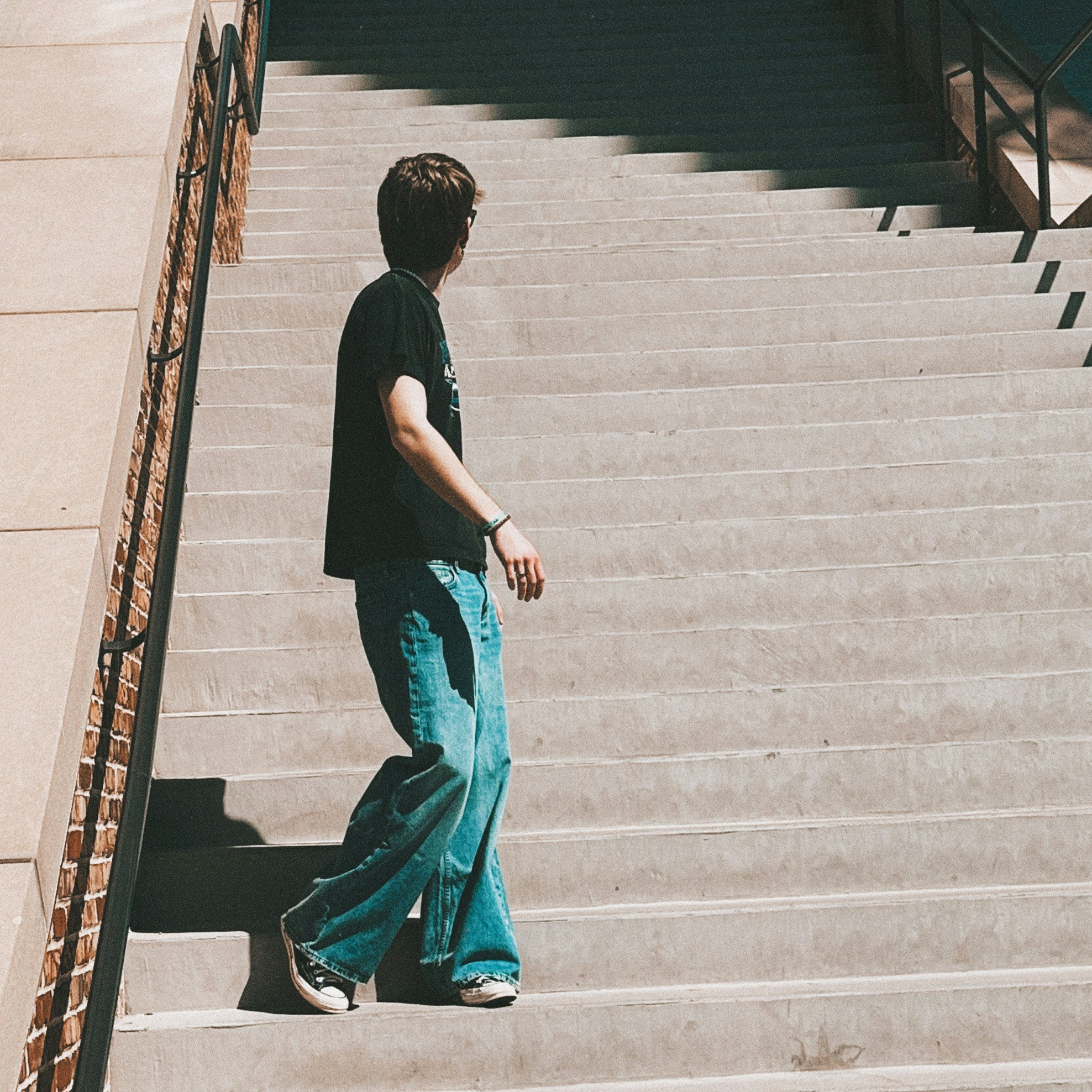 Zum Profil von Andy Henderson