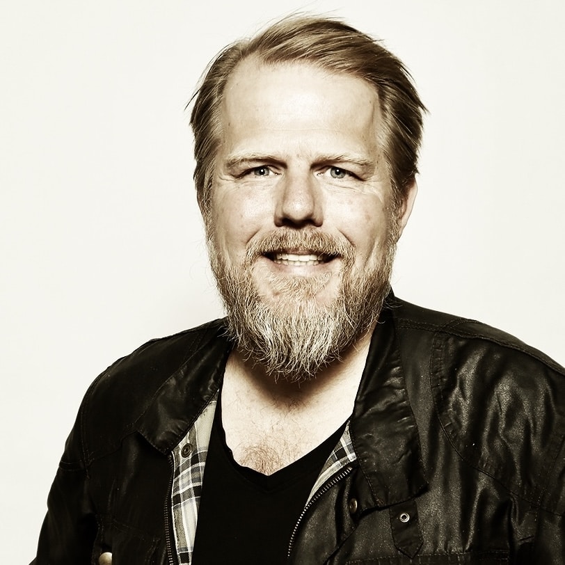 Go to Bö Benkö's profile