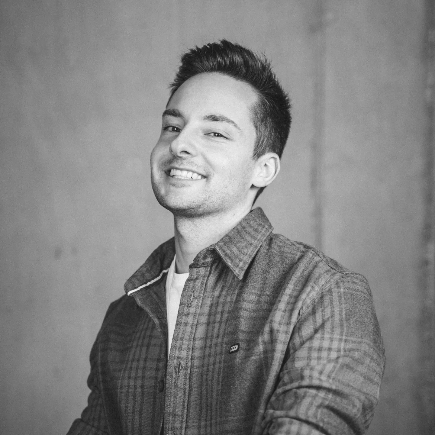 Go to Justin Eloo's profile