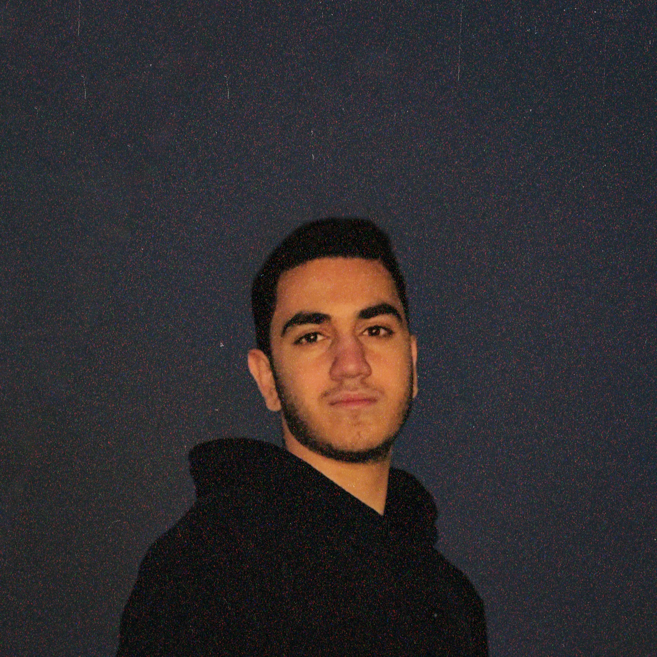 Amirhassan Emamiのプロフィールを見る