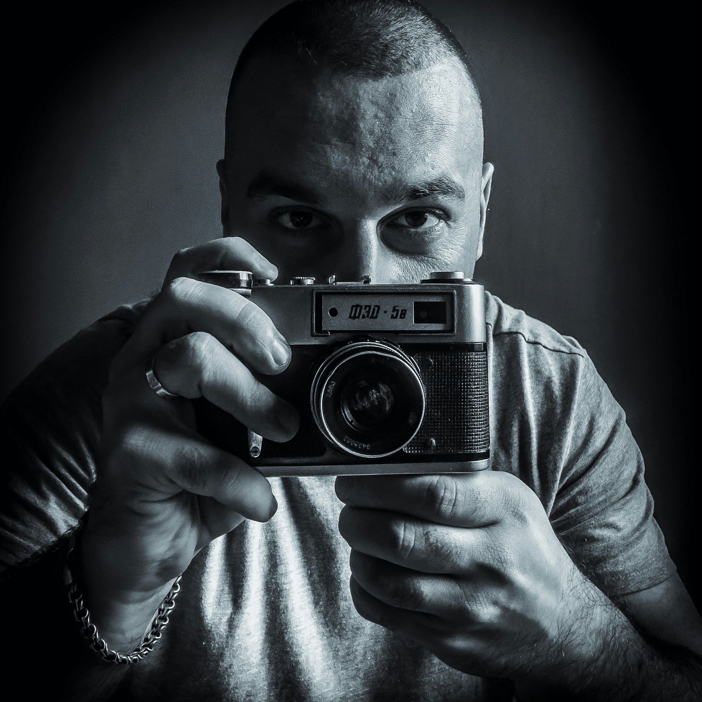 Go to Alex Photographer's profile