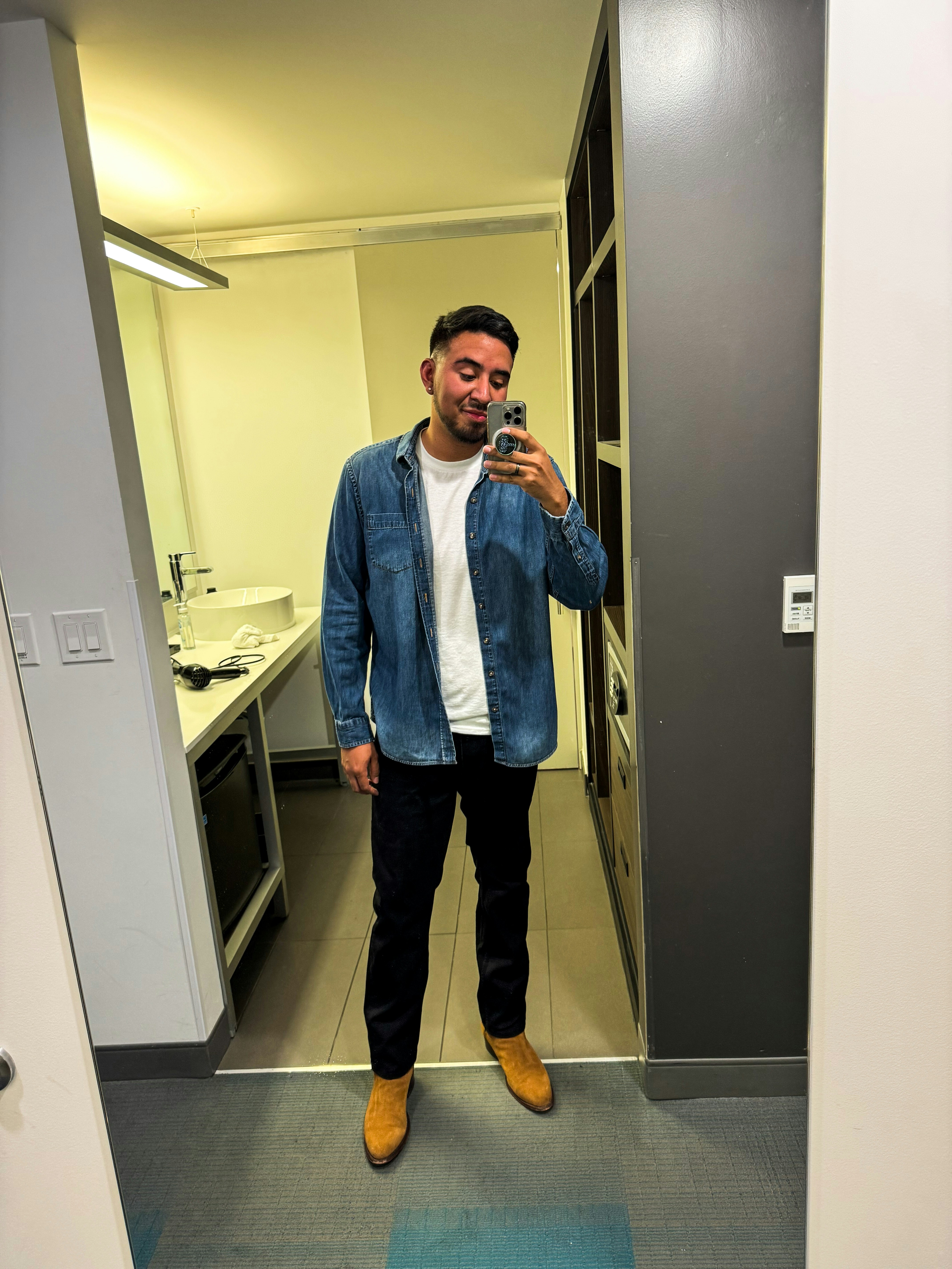 Go to Albert Raygoza's profile