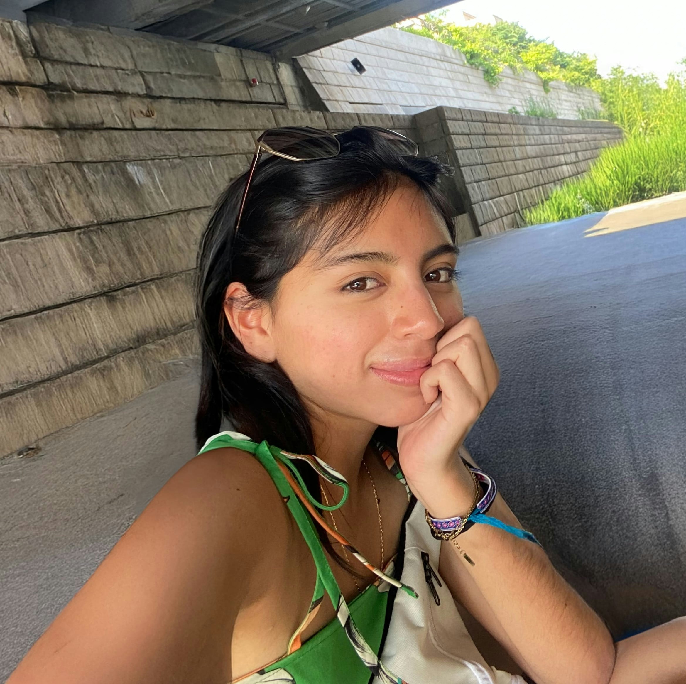 Go to lucia linet cima's profile