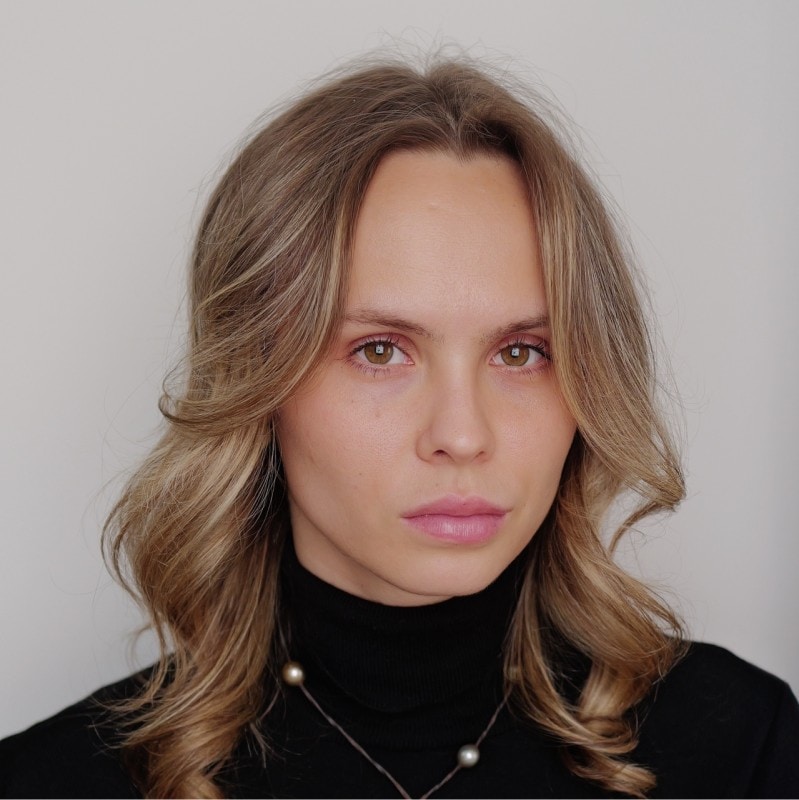 Go to DARIA ZLOBINSKAYA's profile