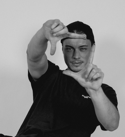 Go to Daniel Bayer's profile