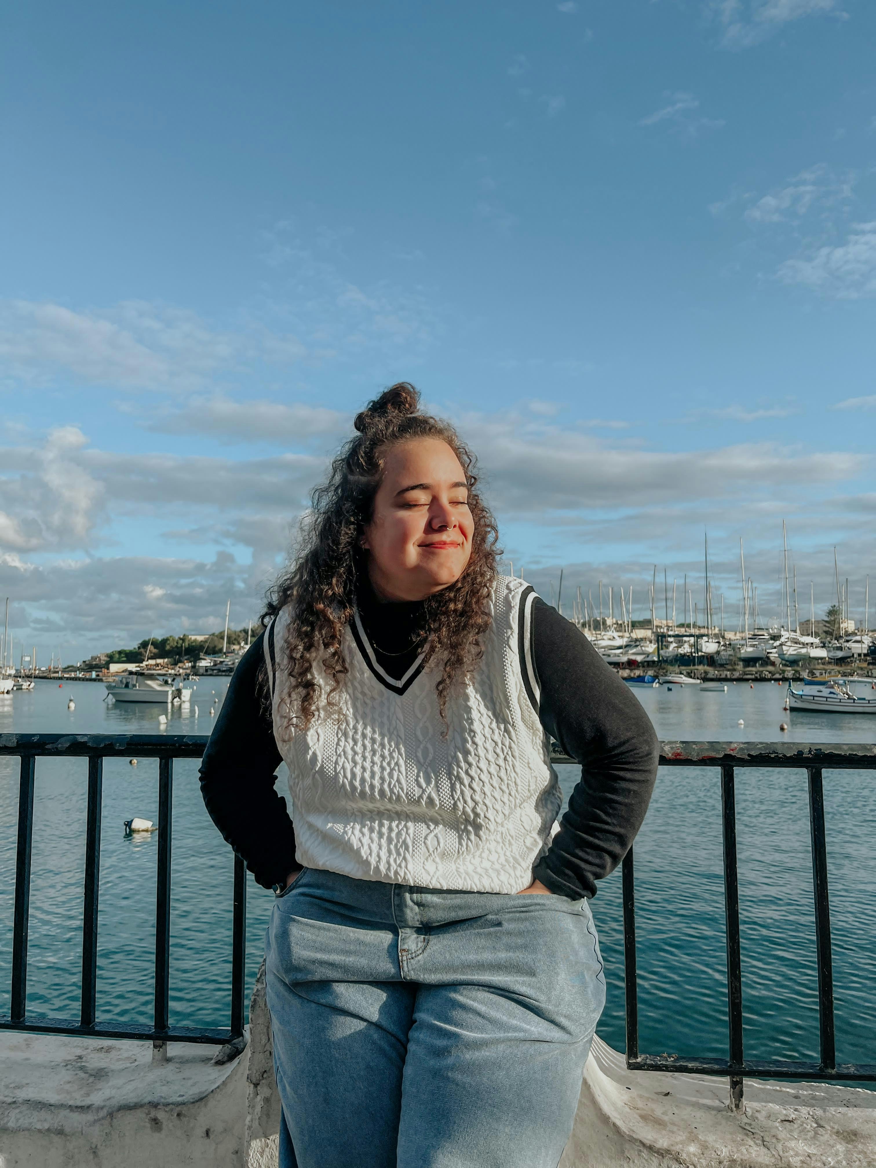 Go to Luana Scorsoni's profile