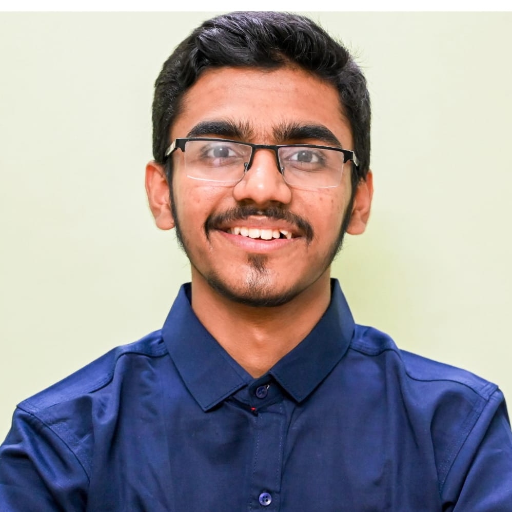 Accéder au profil de Tanmay Abhay Mahajan