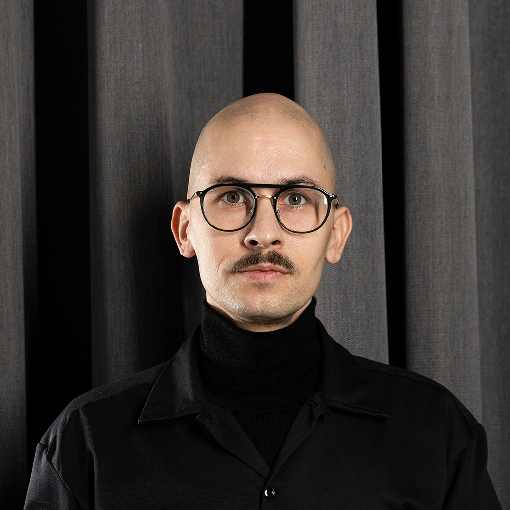 Go to sven tillack's profile