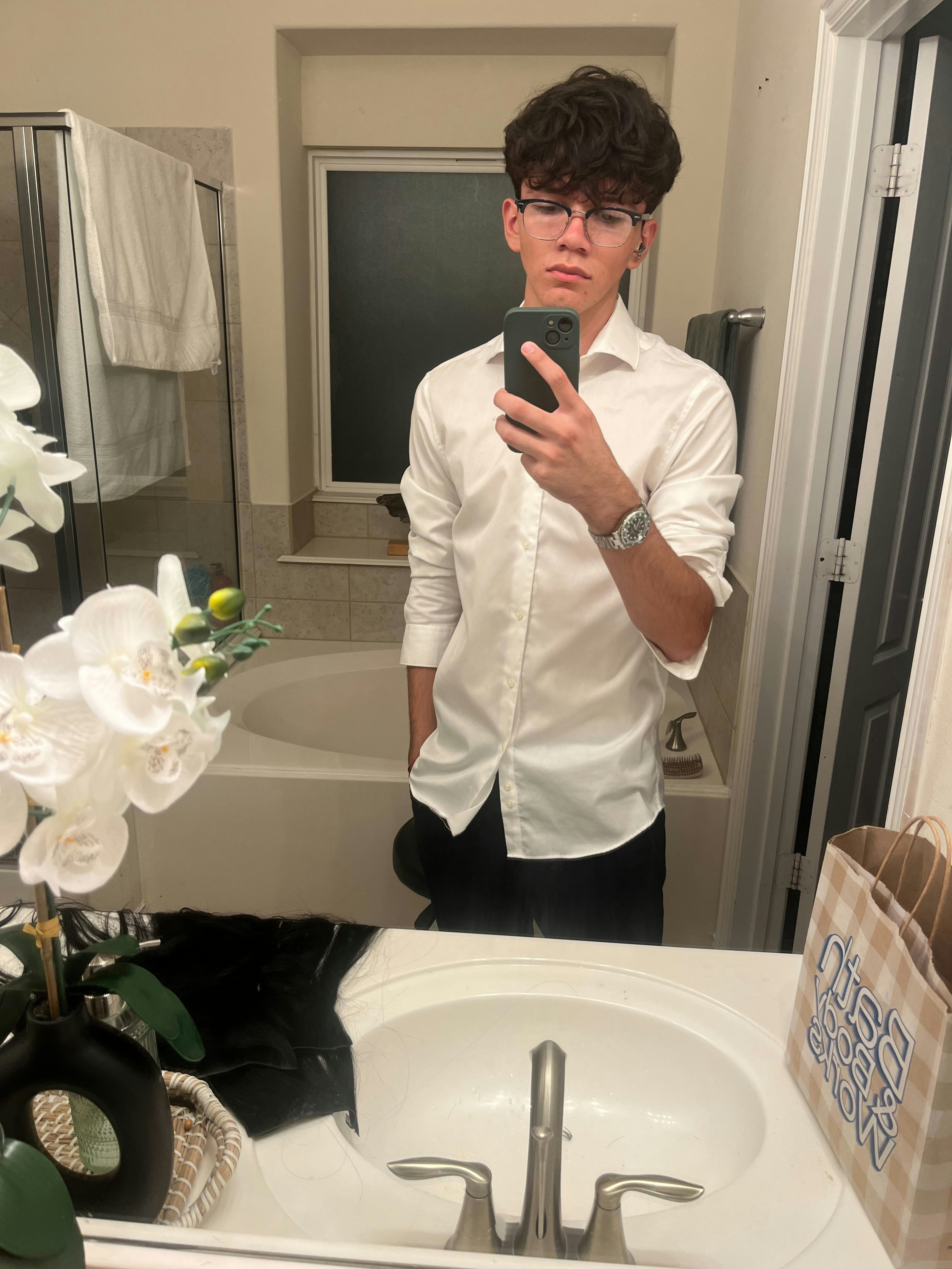 Go to Luard Mercado's profile