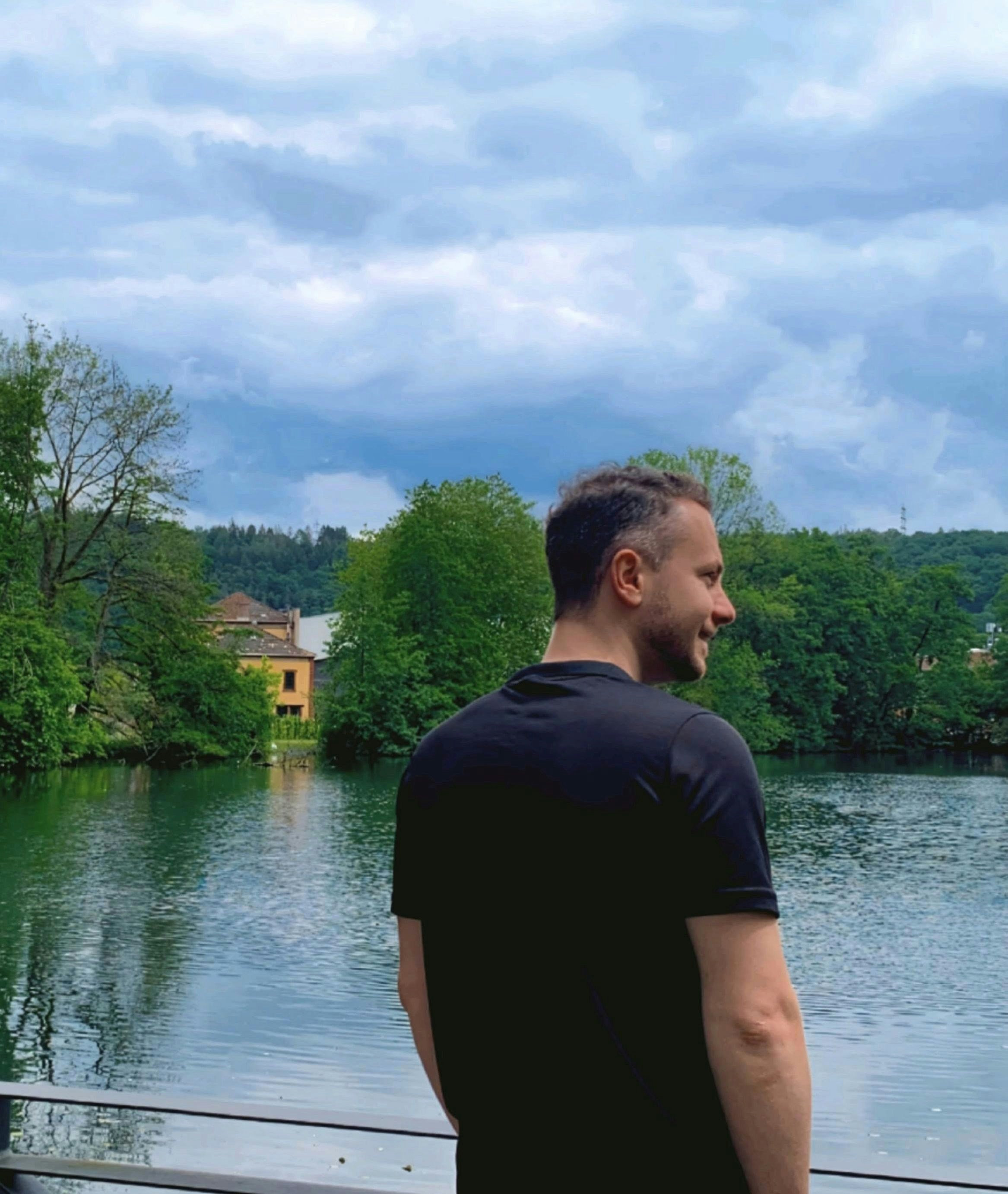 Ir para o perfil de Velodi Tsaguria