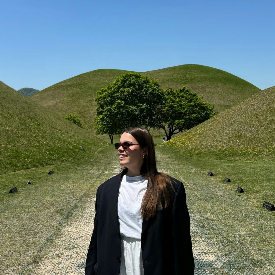 Go to Loes Klinker's profile