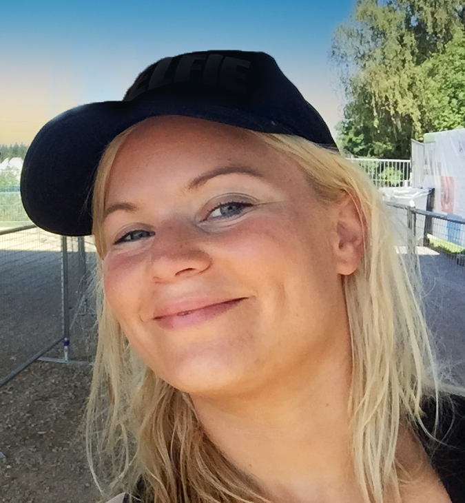 Go to Sophie Hollies 🇨🇭🇫🇷 🇬🇧's profile