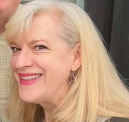 Go to Lisa Hanly's profile