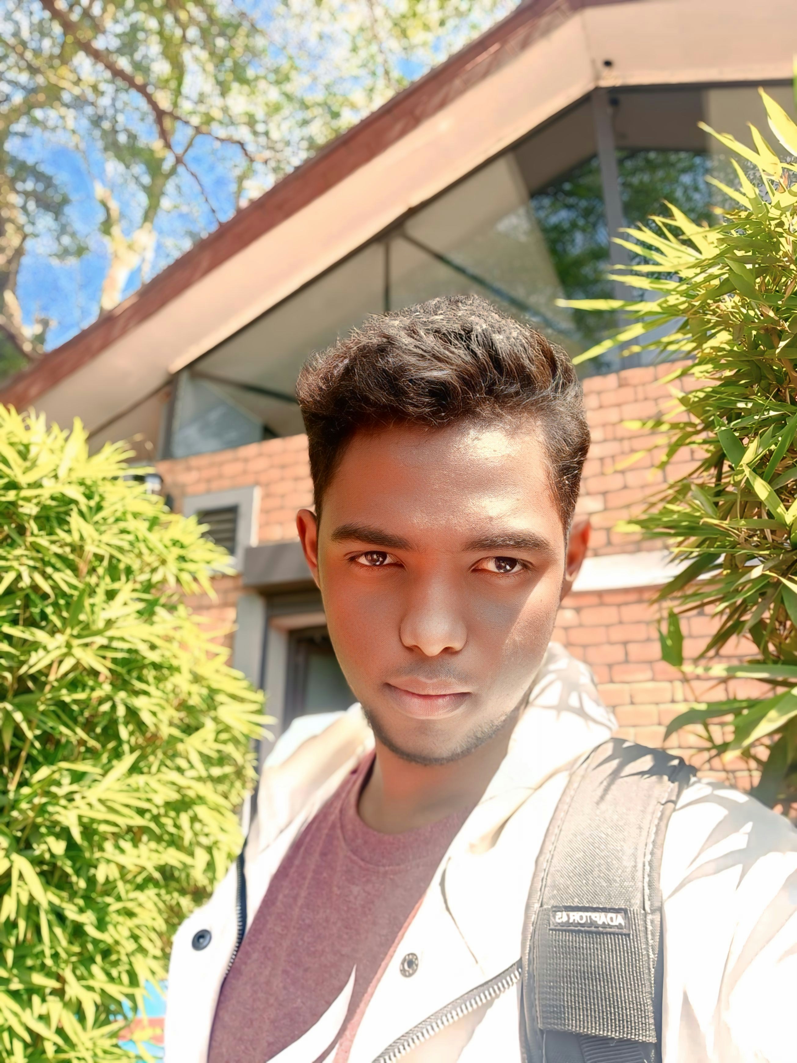 Ve al perfil de Shane Ryan Herilalaina