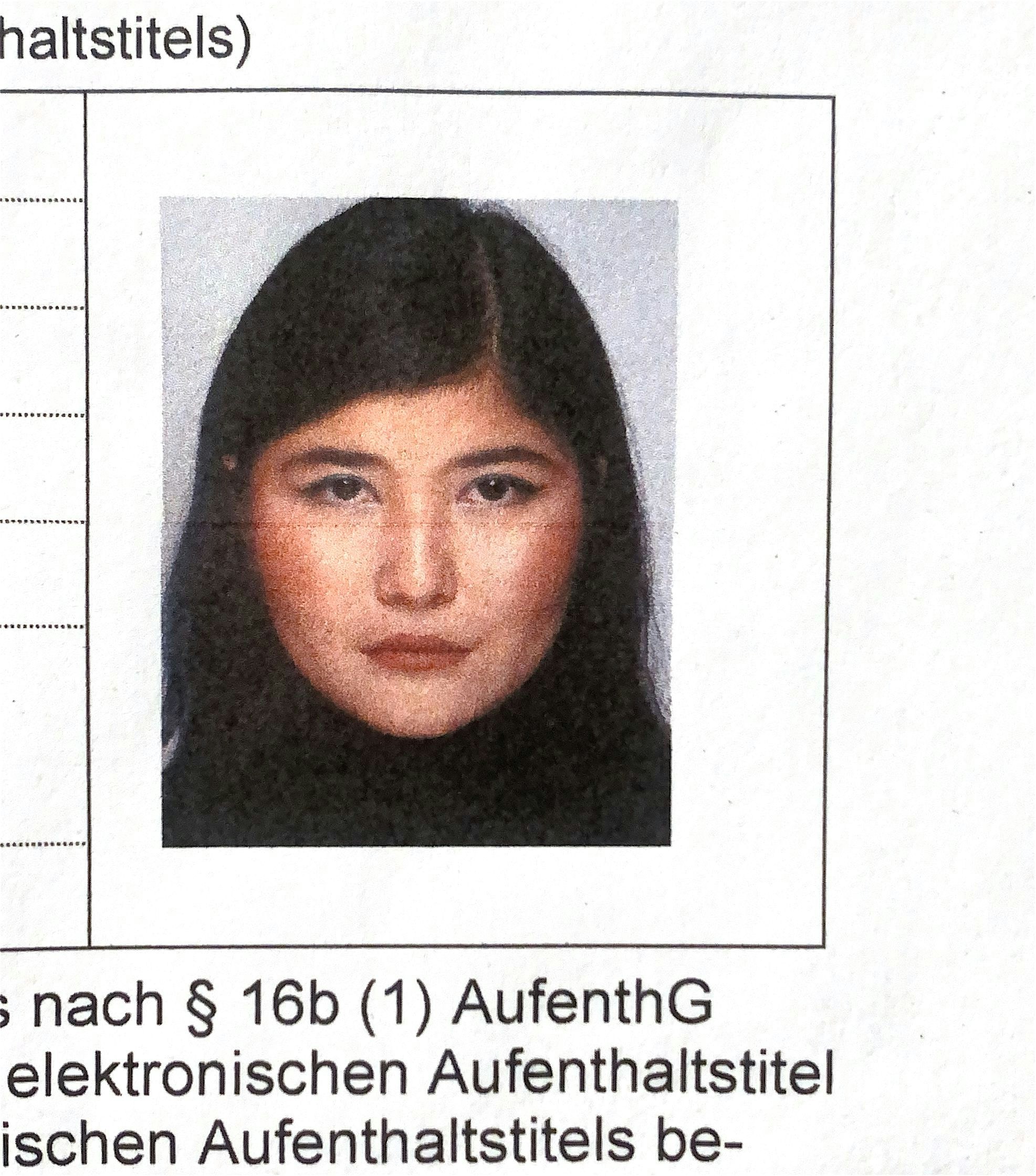 Go to DIANA HAUAN's profile