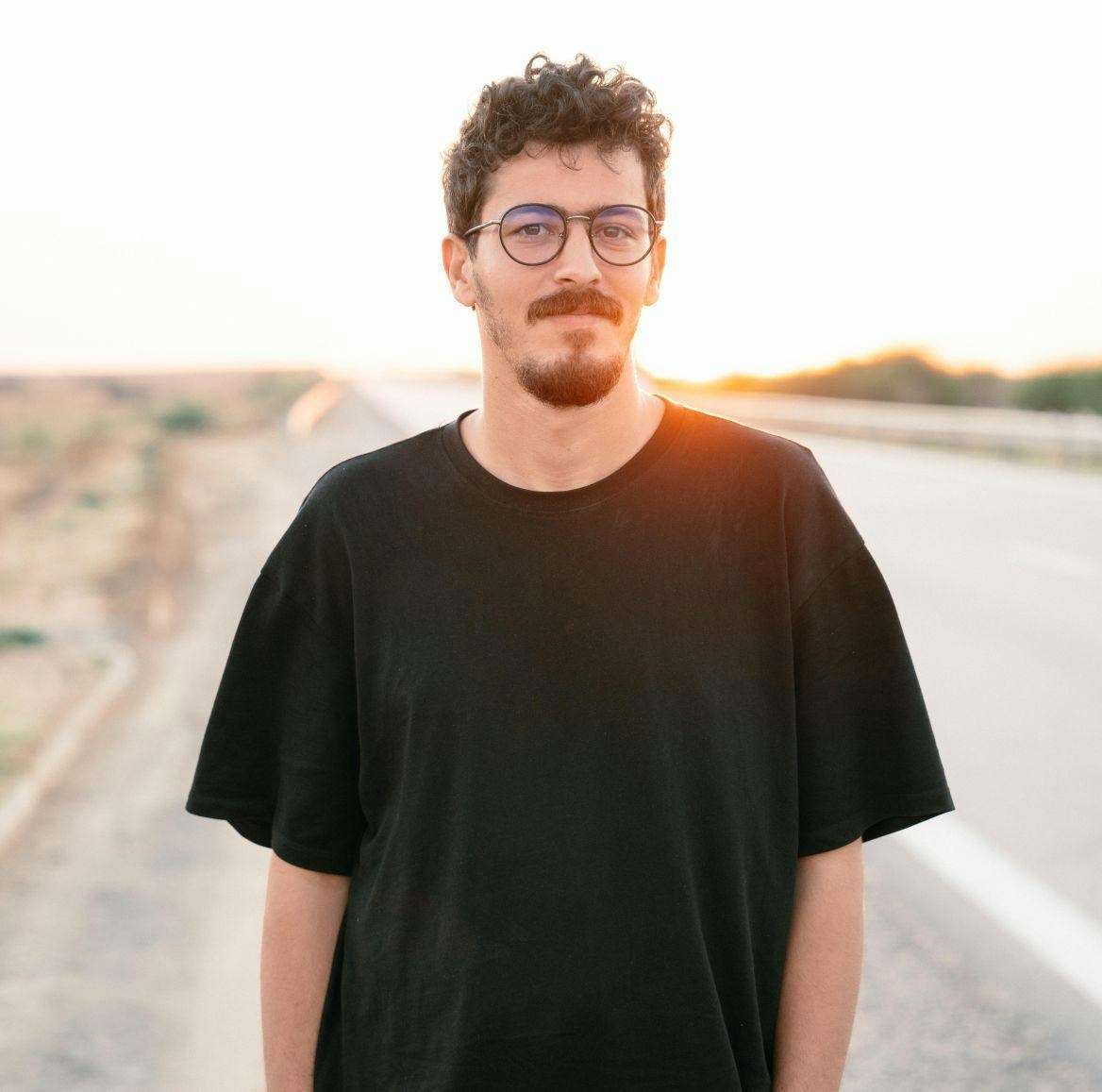 Ve al perfil de Hasan Mrad