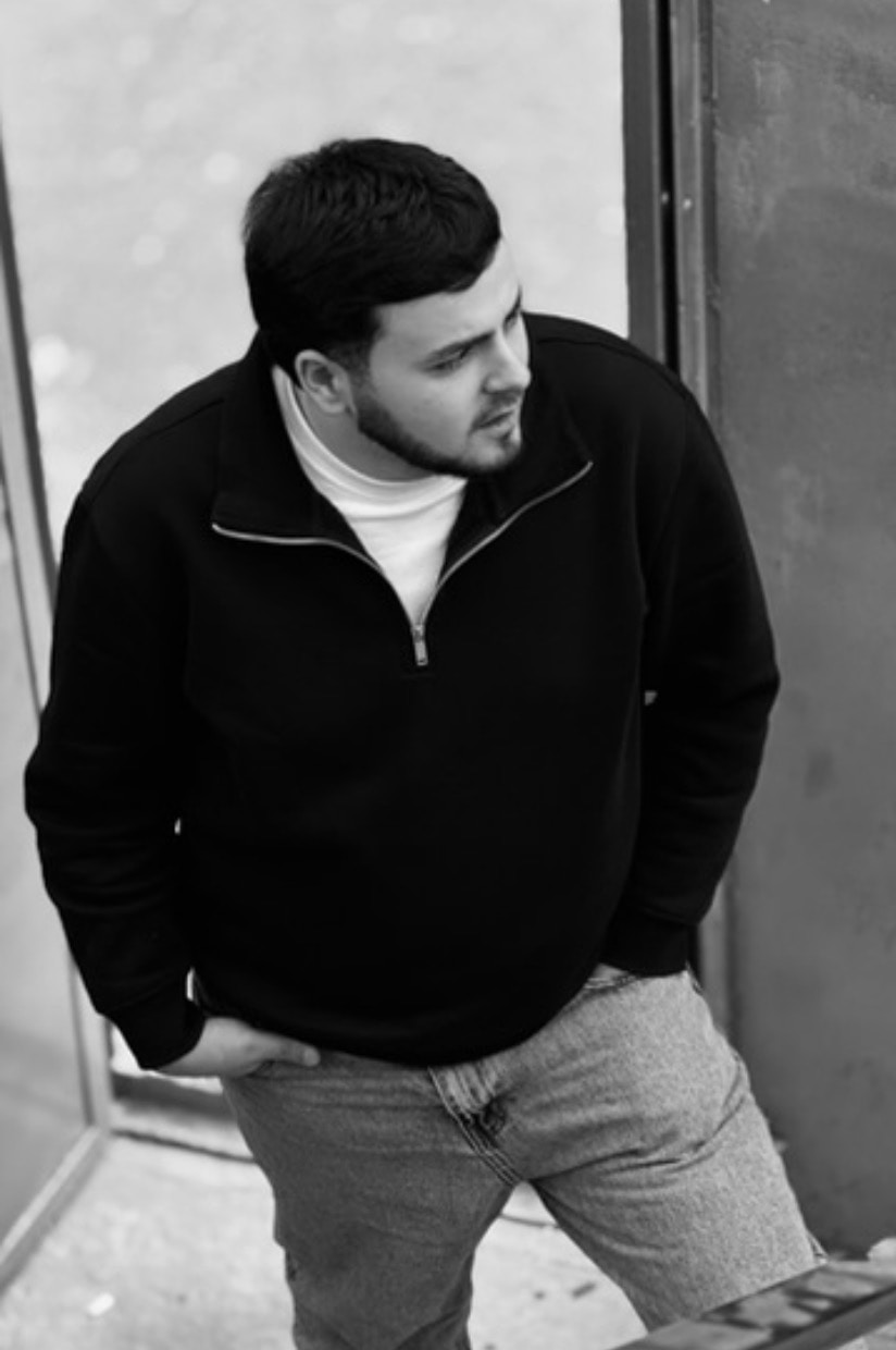 Zum Profil von Dav Hovhannisyan