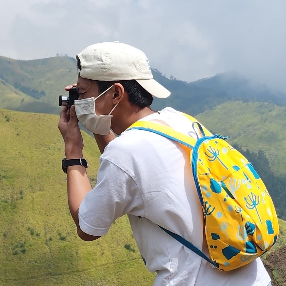 Ve al perfil de Salman Rameli