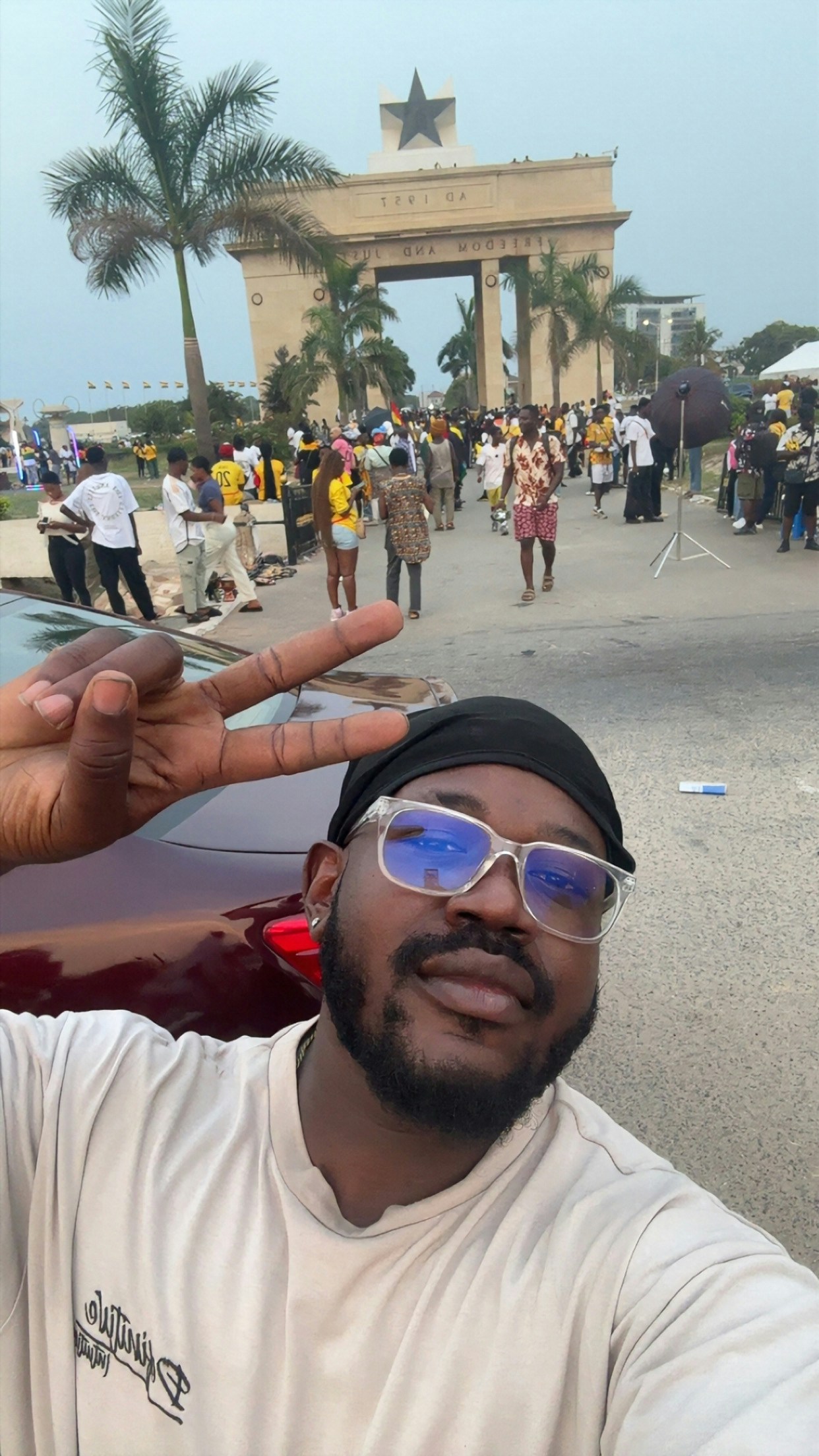 Go to Oswald Elsaboath's profile