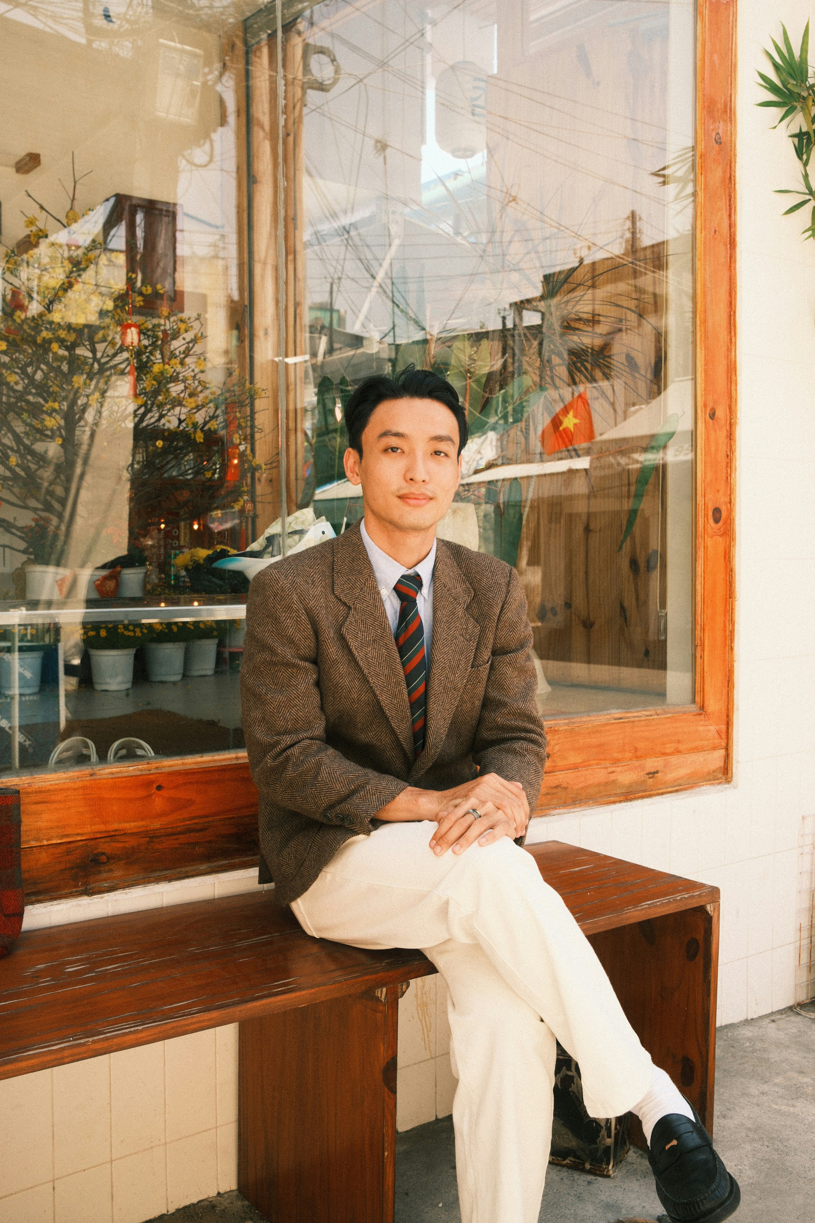 Go to Long Chung's profile