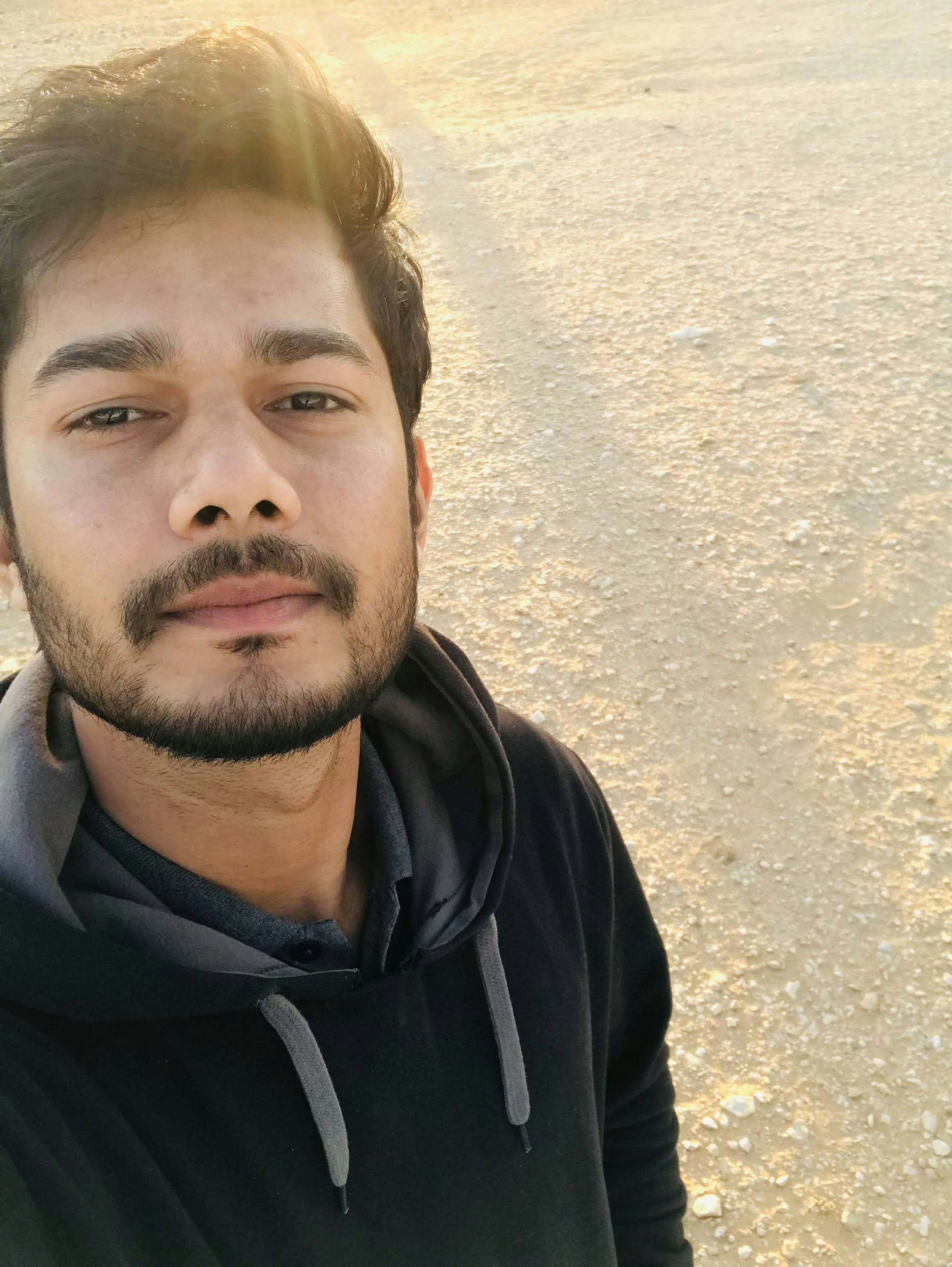 Zum Profil von Nawfal Sha