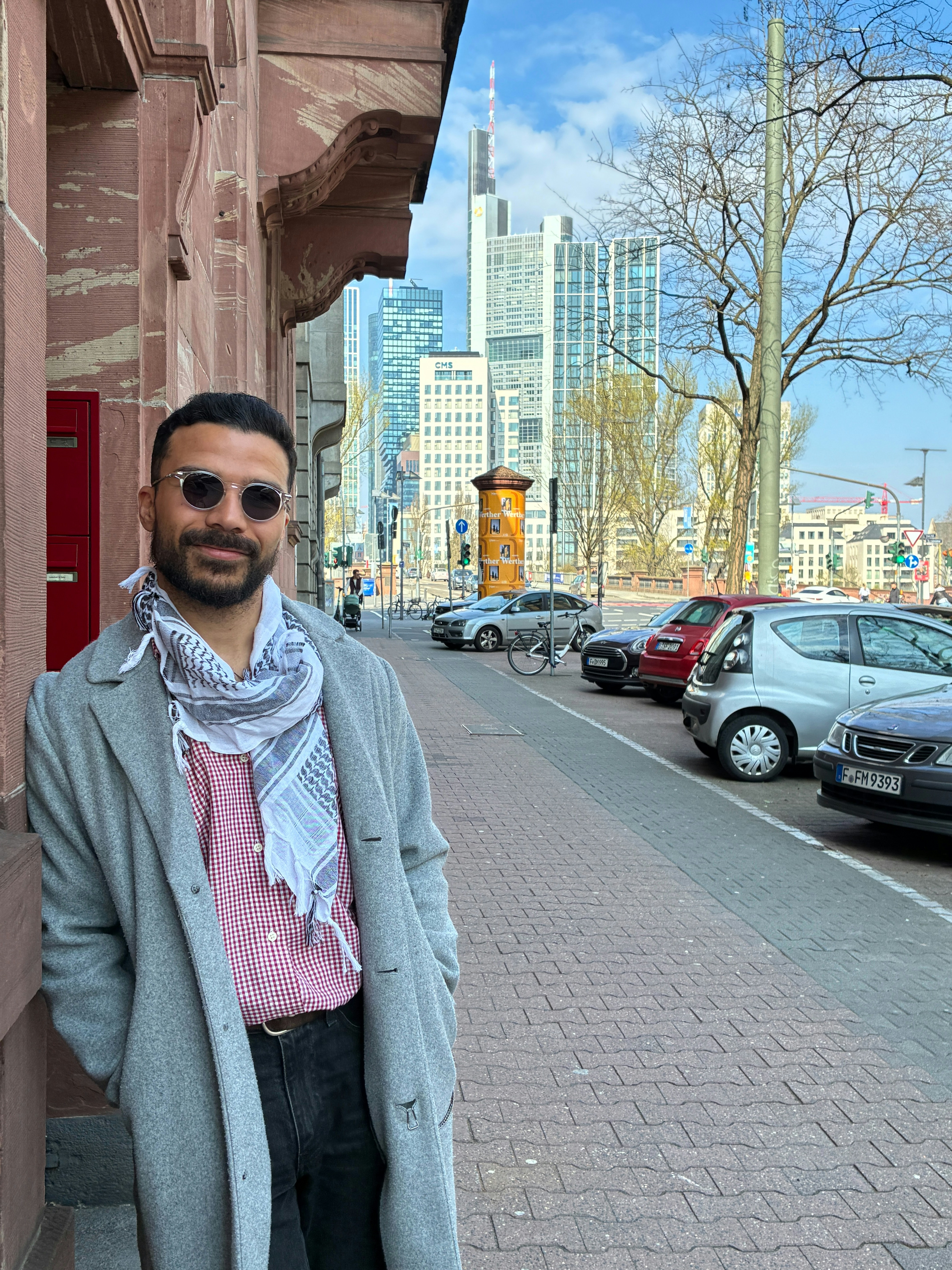 Ve al perfil de Ahmed Slimene