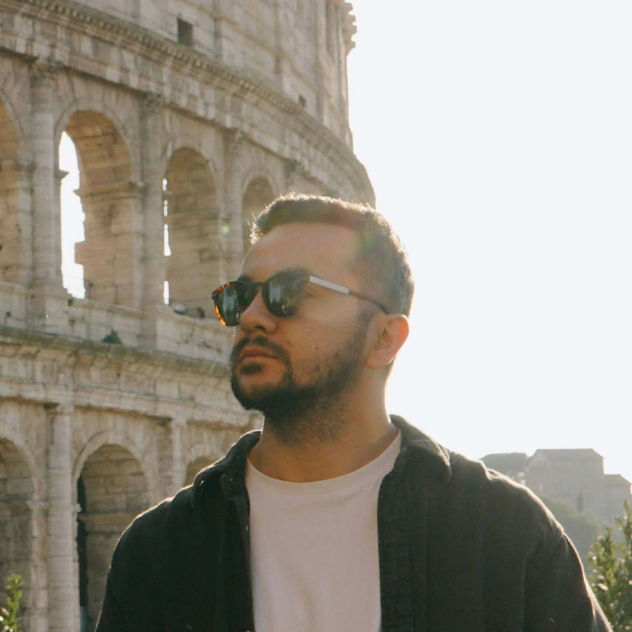 Ve al perfil de Mert Kahveci