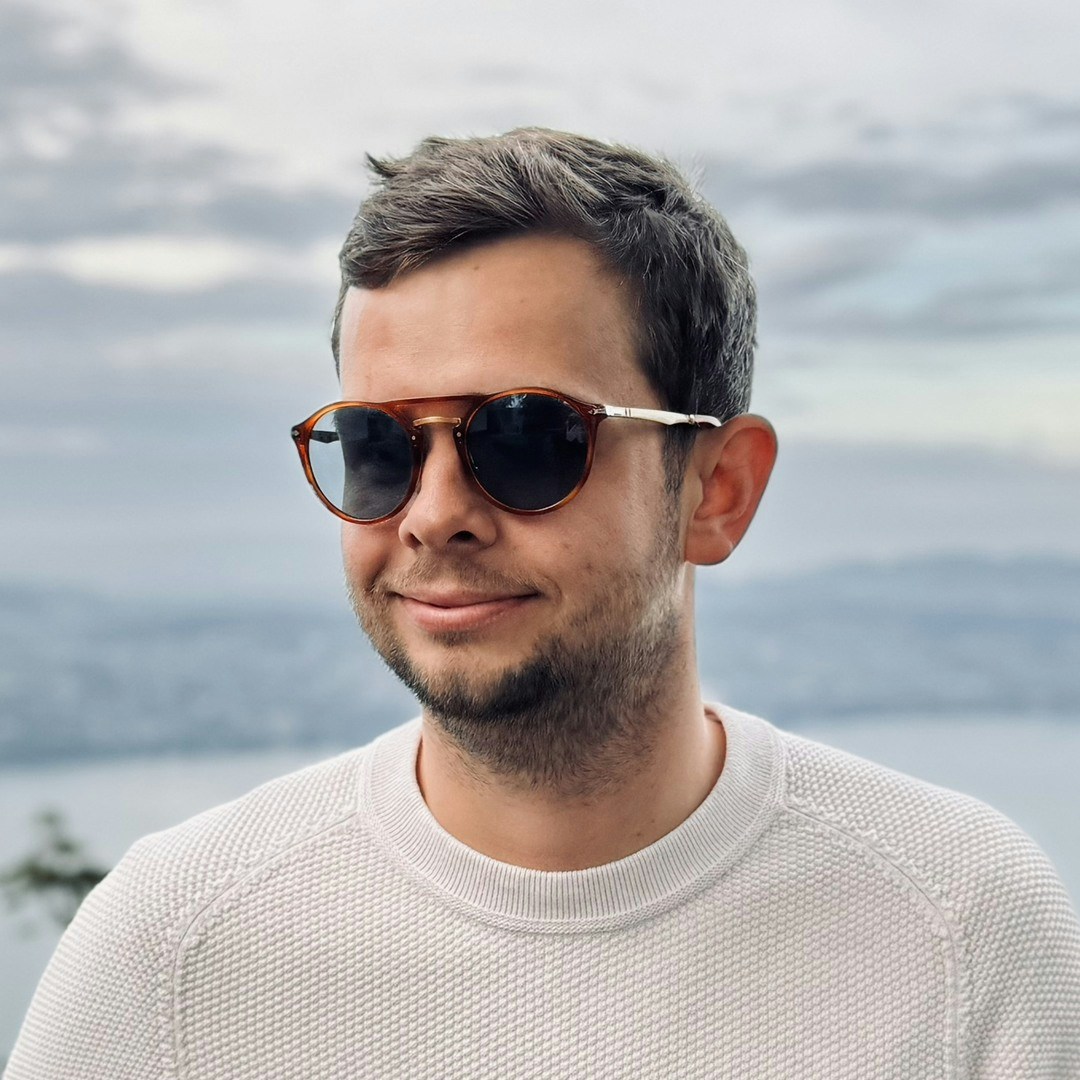 Go to Oliver Dumoulin's profile