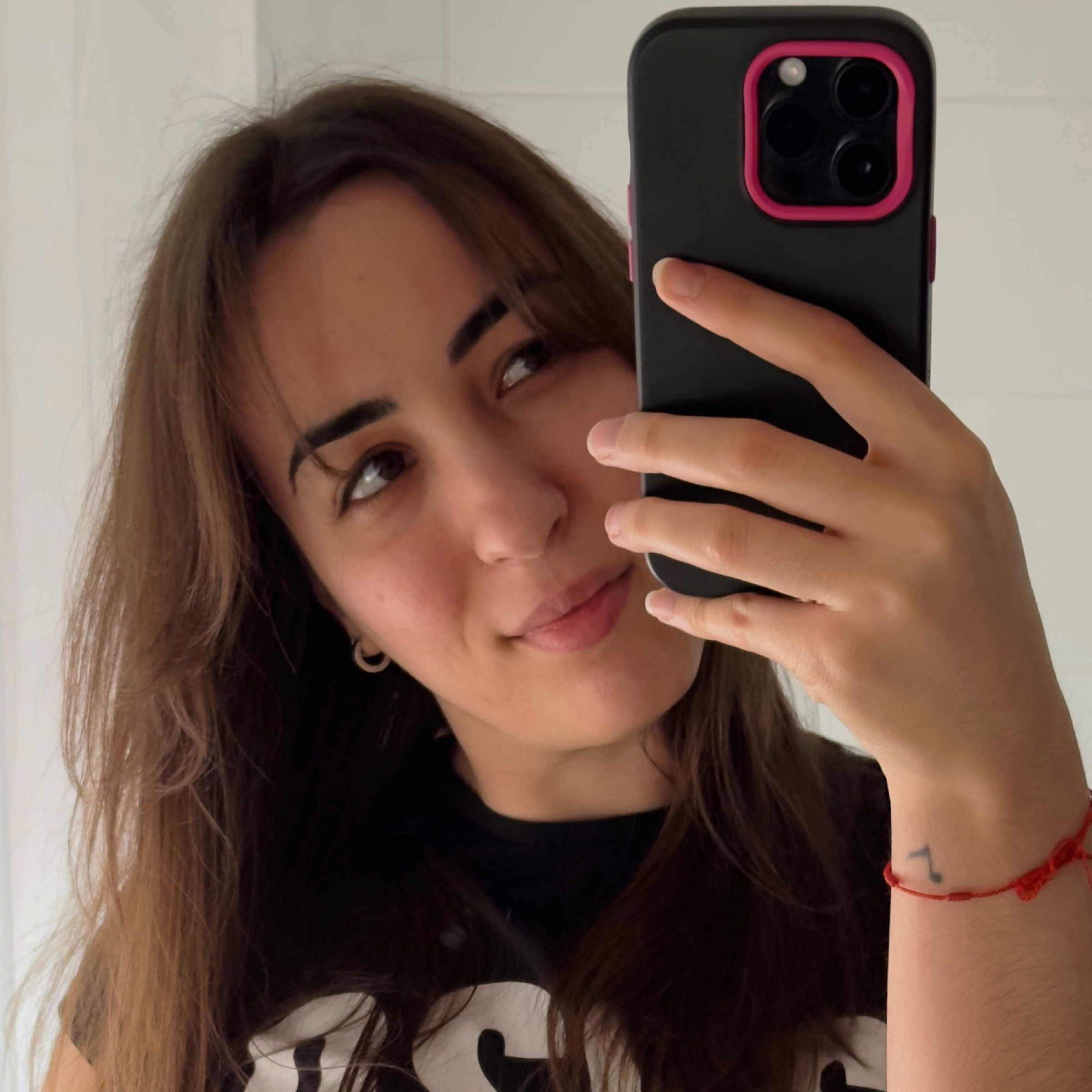 Ve al perfil de CARLA