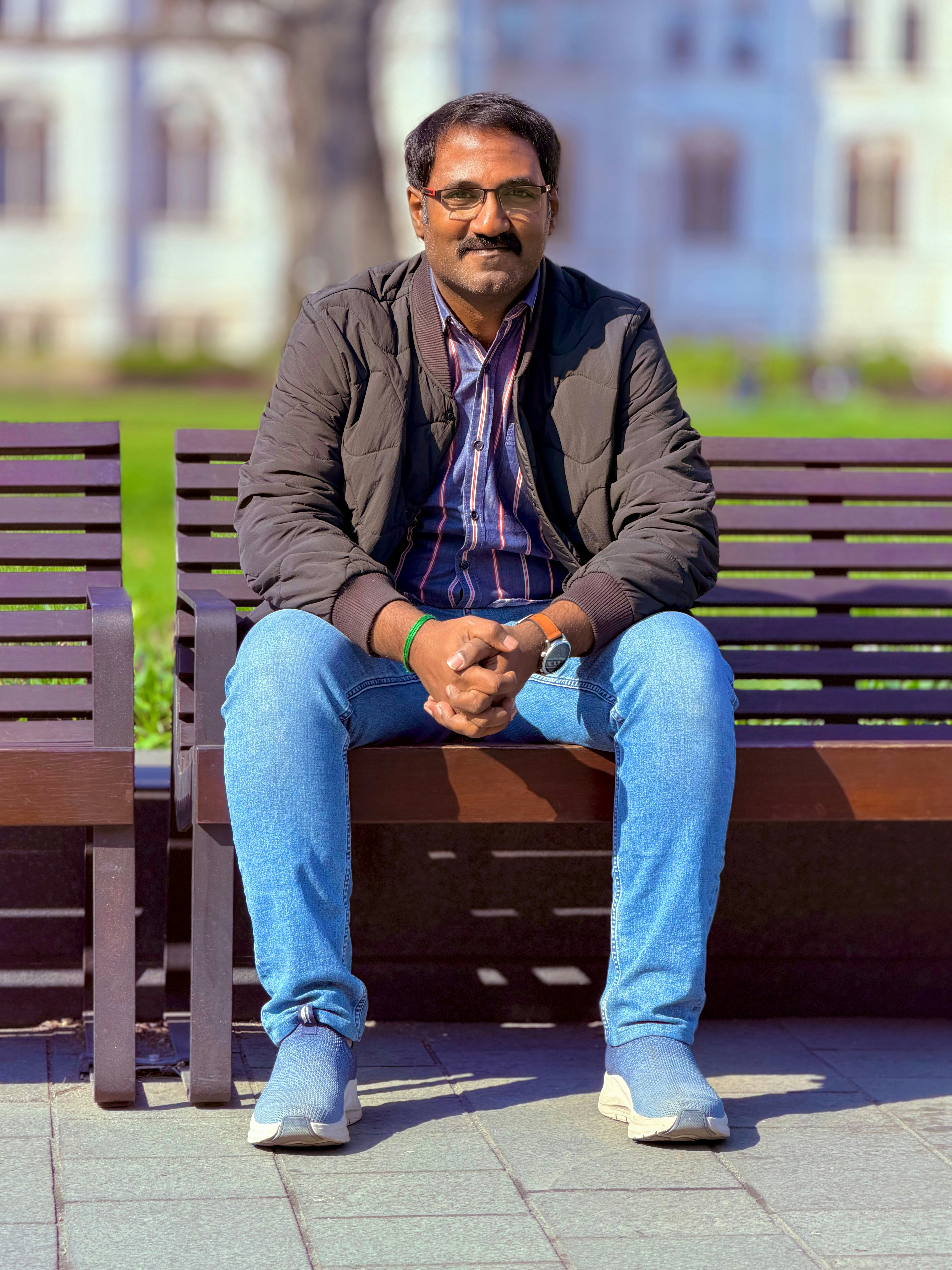 Accéder au profil de Bharani Dharan R