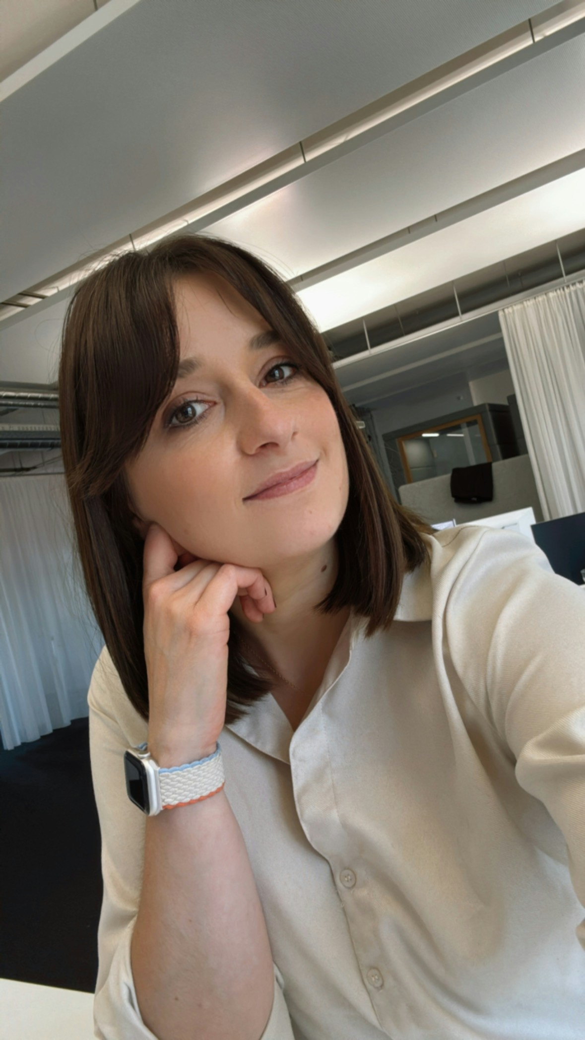 Buka profil Daniela Bay
