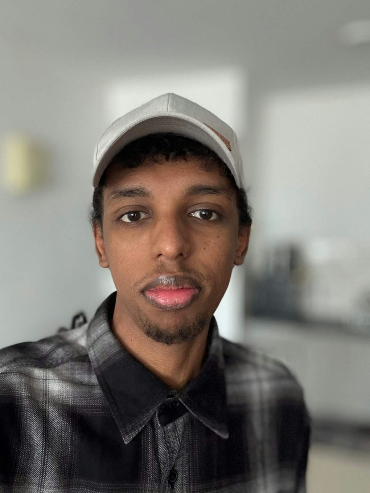 Ir para o perfil de bari abikar